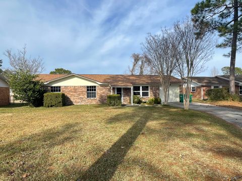 Photo of 1607 Date Palm Drive, Niceville, FL 32578 (MLS # 988407)