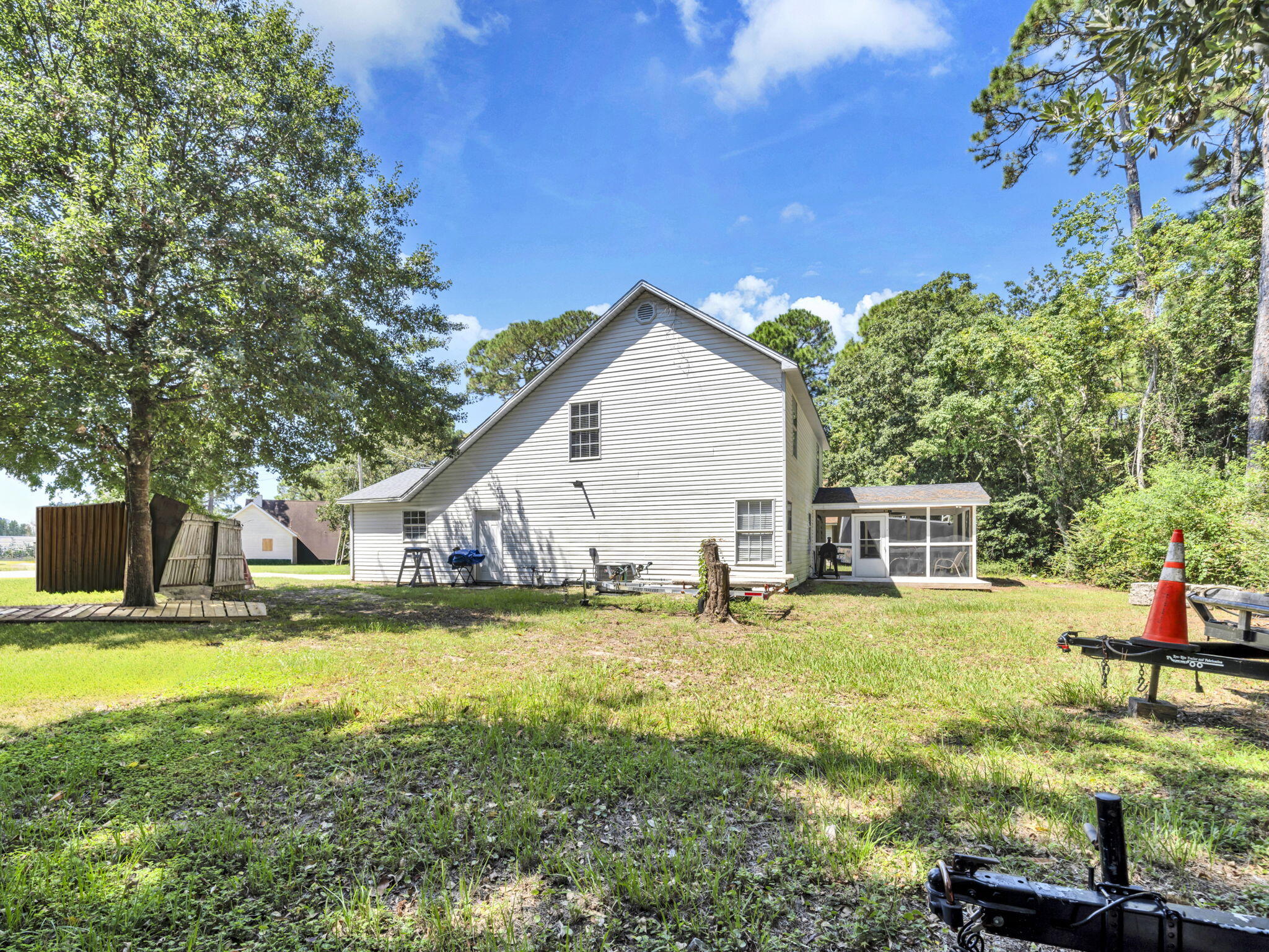 VICTORIA PK/QUAIL RN - Residential Lease