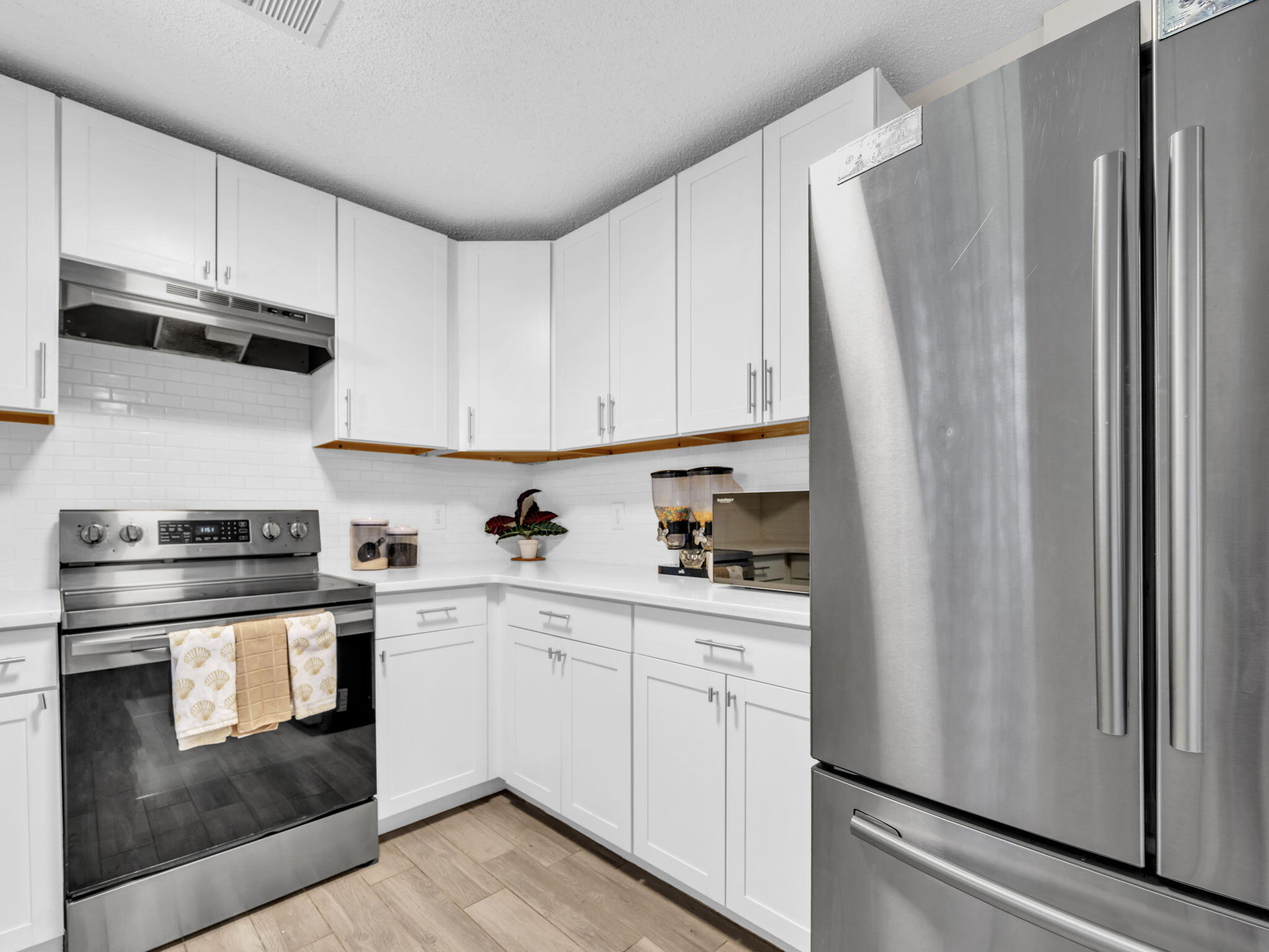 VICTORIA PK/QUAIL RN - Residential Lease