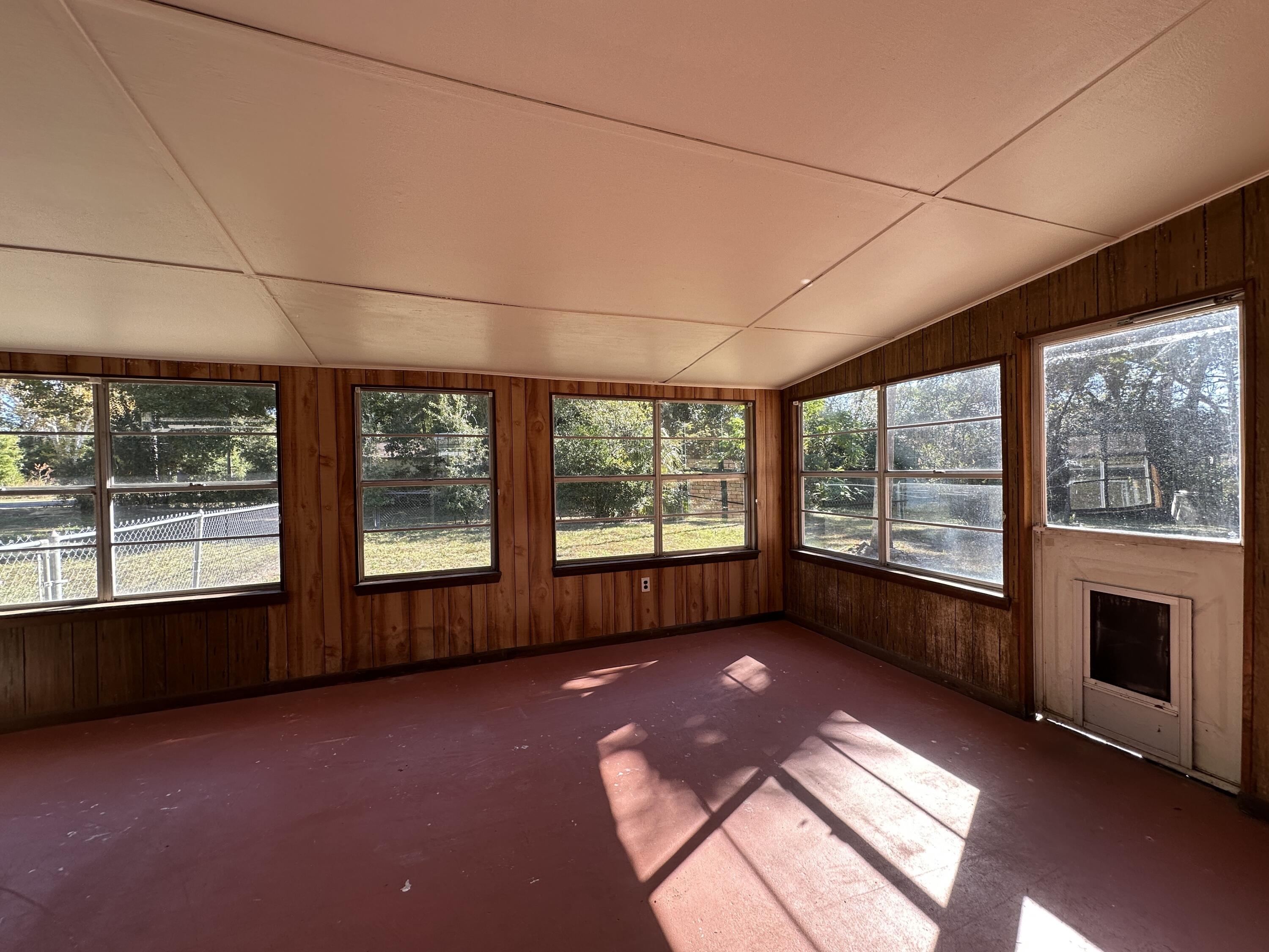 CRESTVIEW - Residential Lease