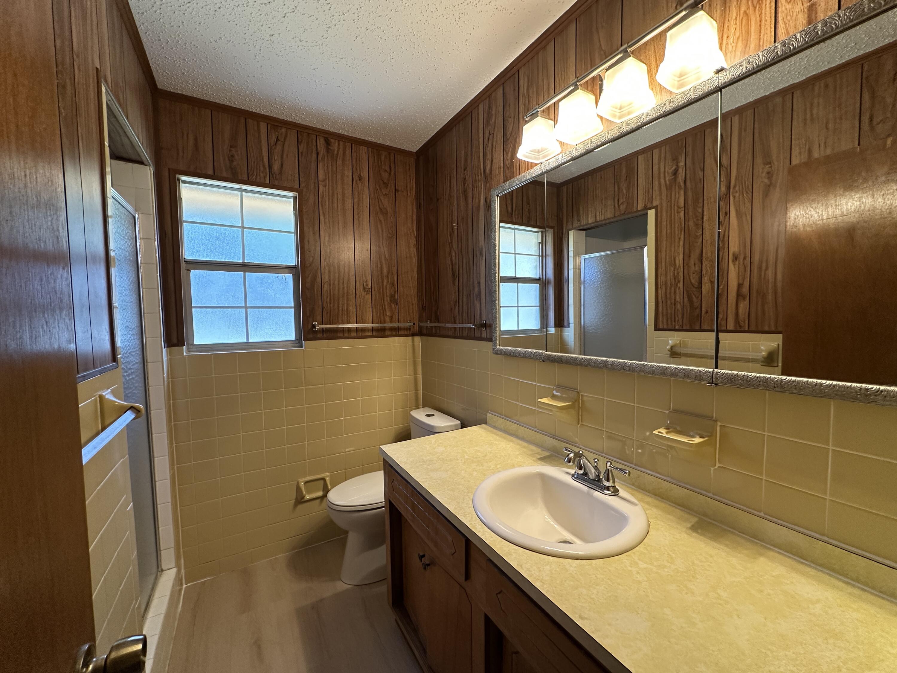 CRESTVIEW - Residential Lease