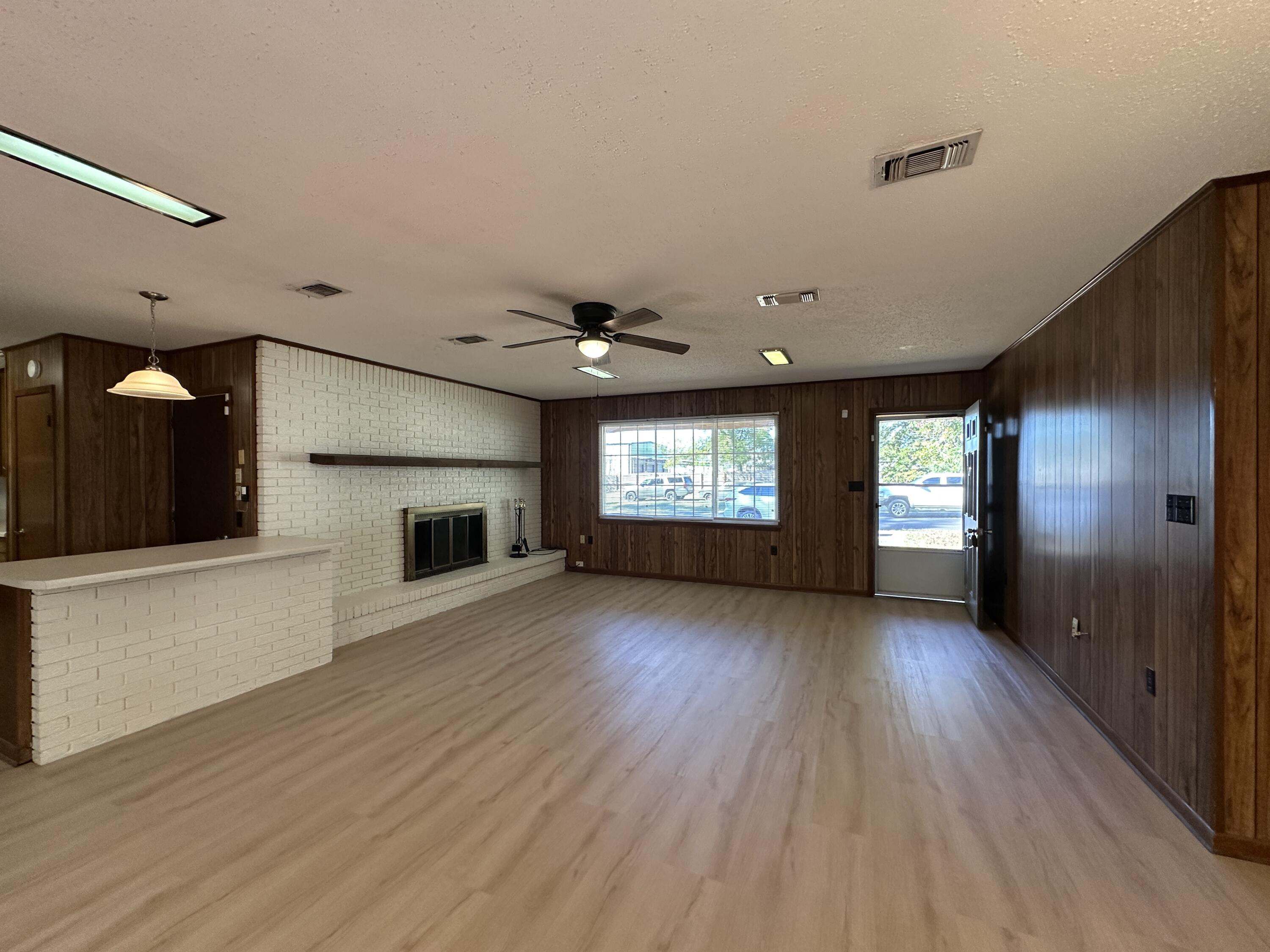 CRESTVIEW - Residential Lease