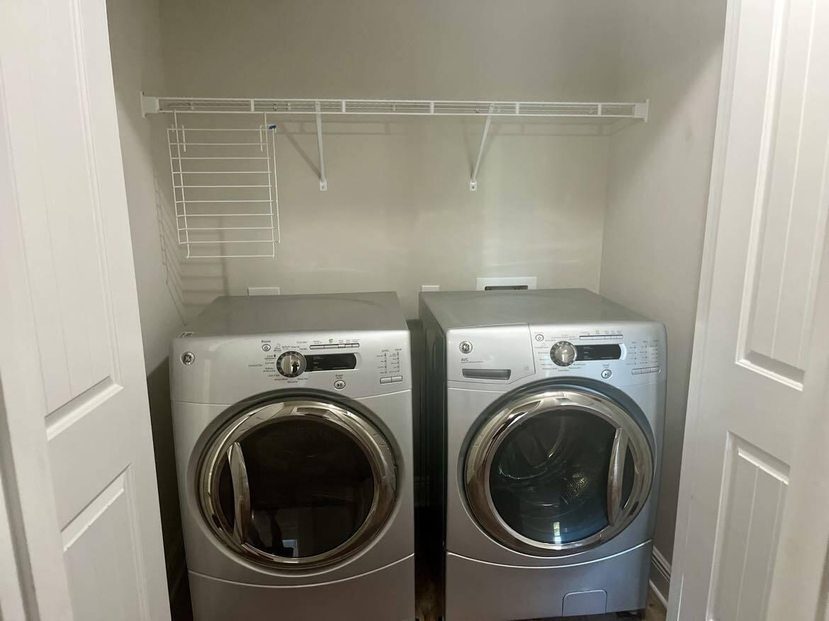 Reserve Pointe I&Ii - Residential Lease