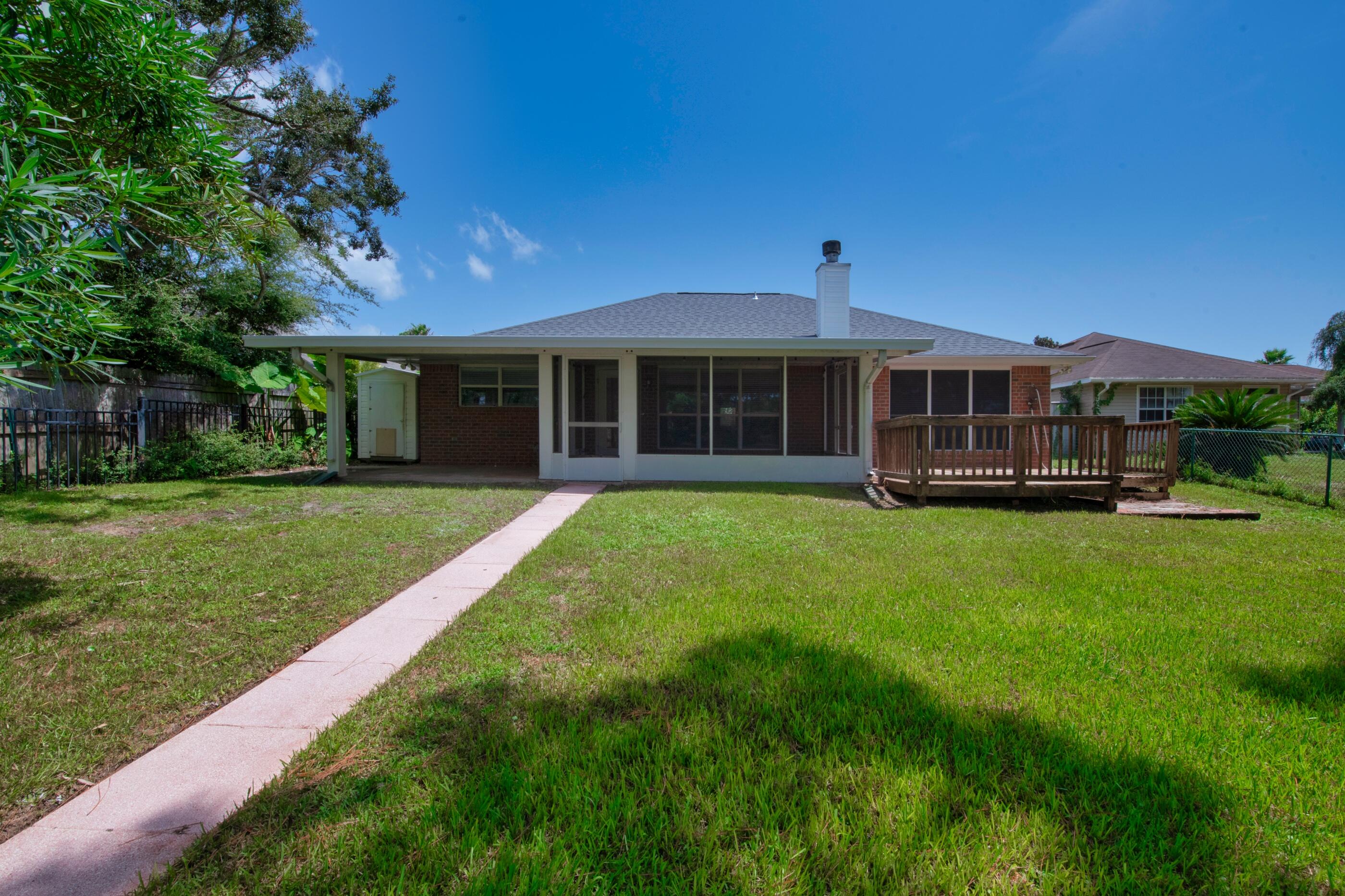 SHADOW LAKES - Residential
