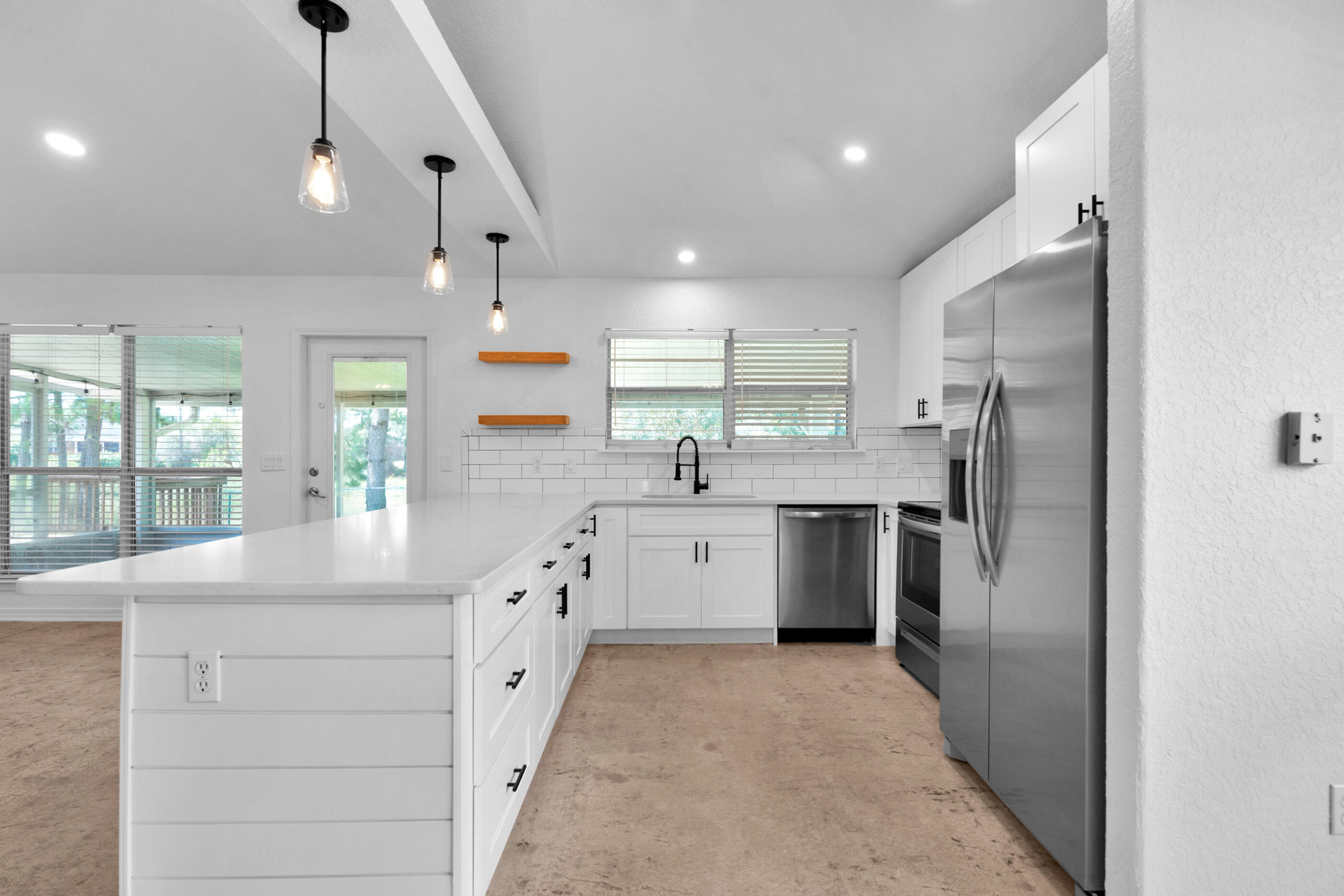 SHADOW LAKES - Residential