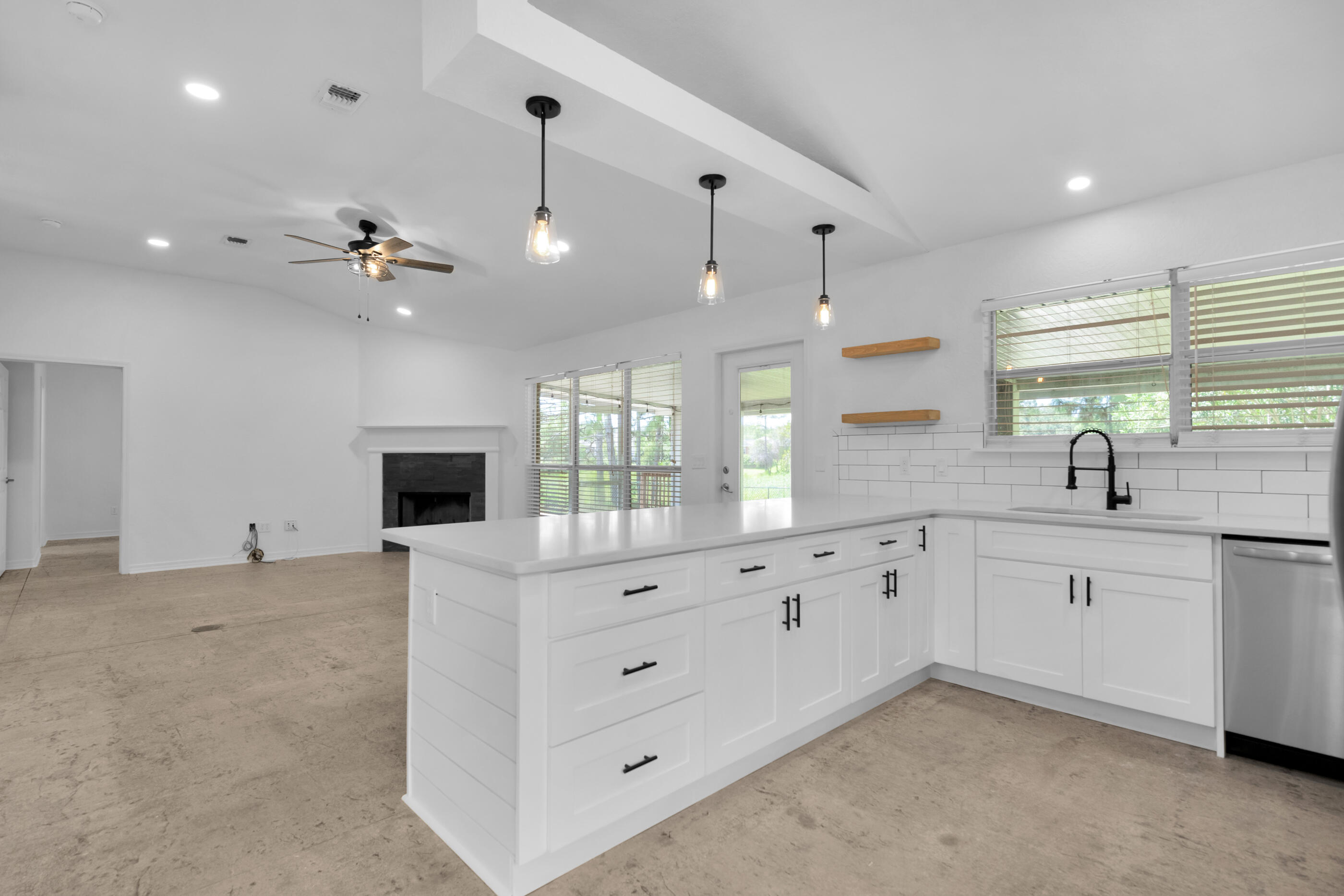 SHADOW LAKES - Residential