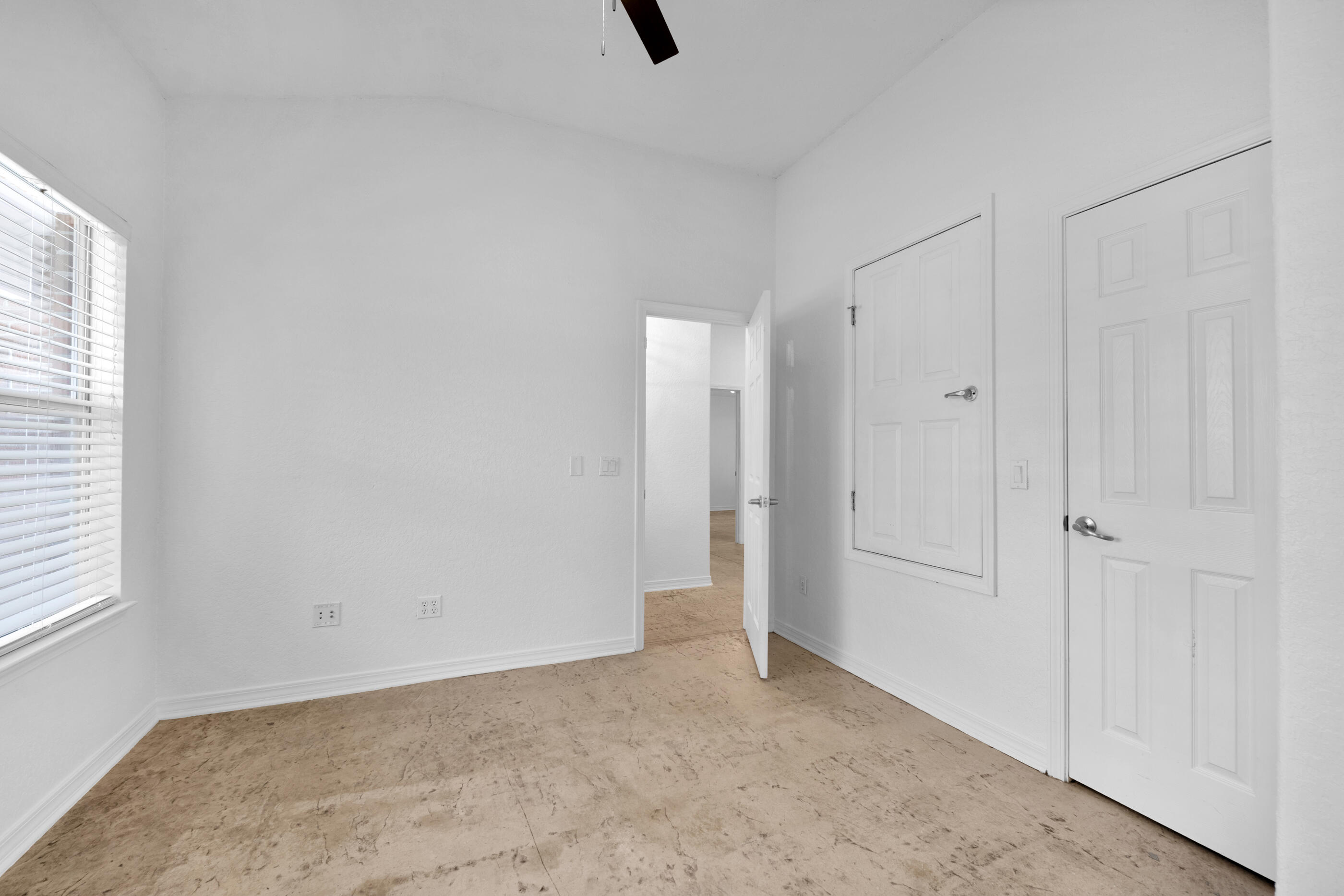 SHADOW LAKES - Residential