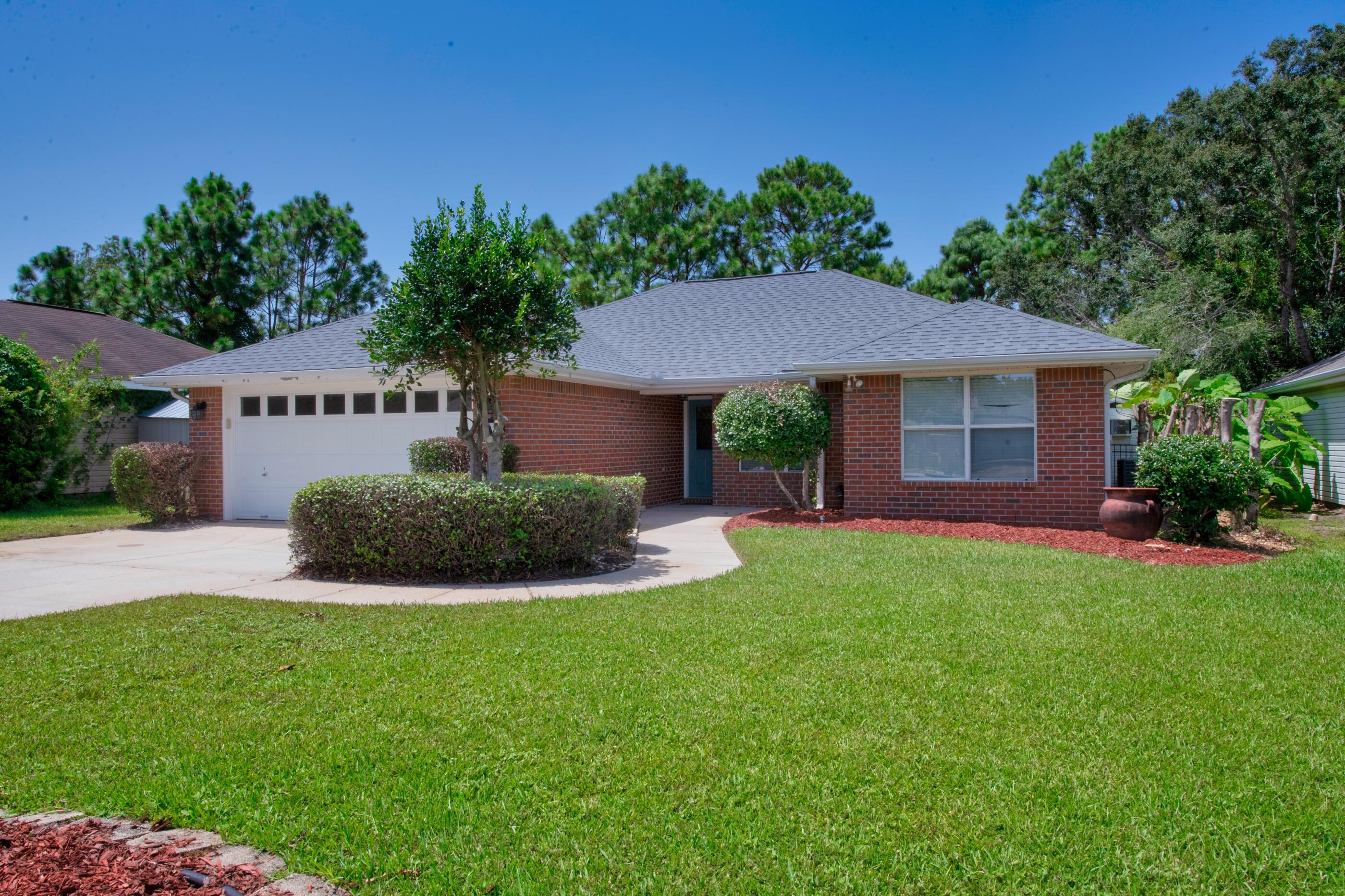 SHADOW LAKES - Residential