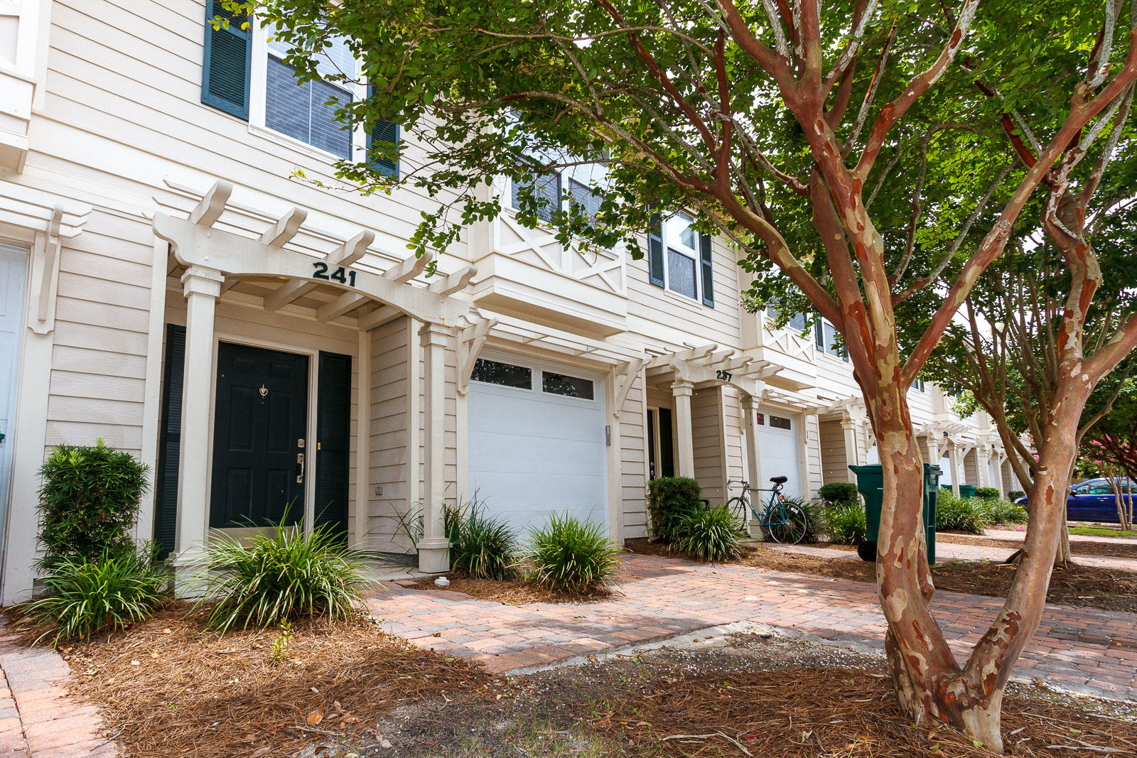 OLD BAY T/H - Residential