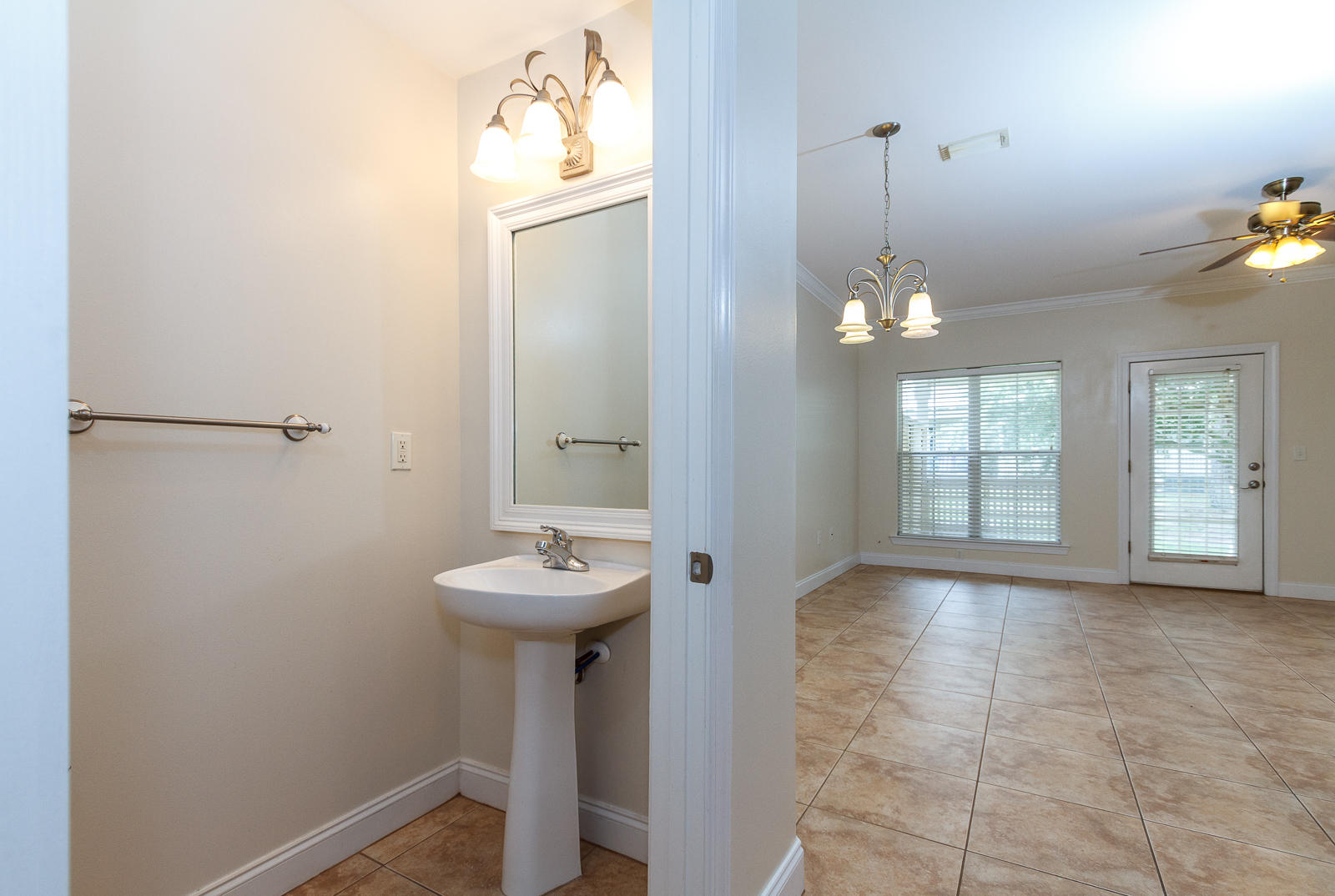 OLD BAY T/H - Residential