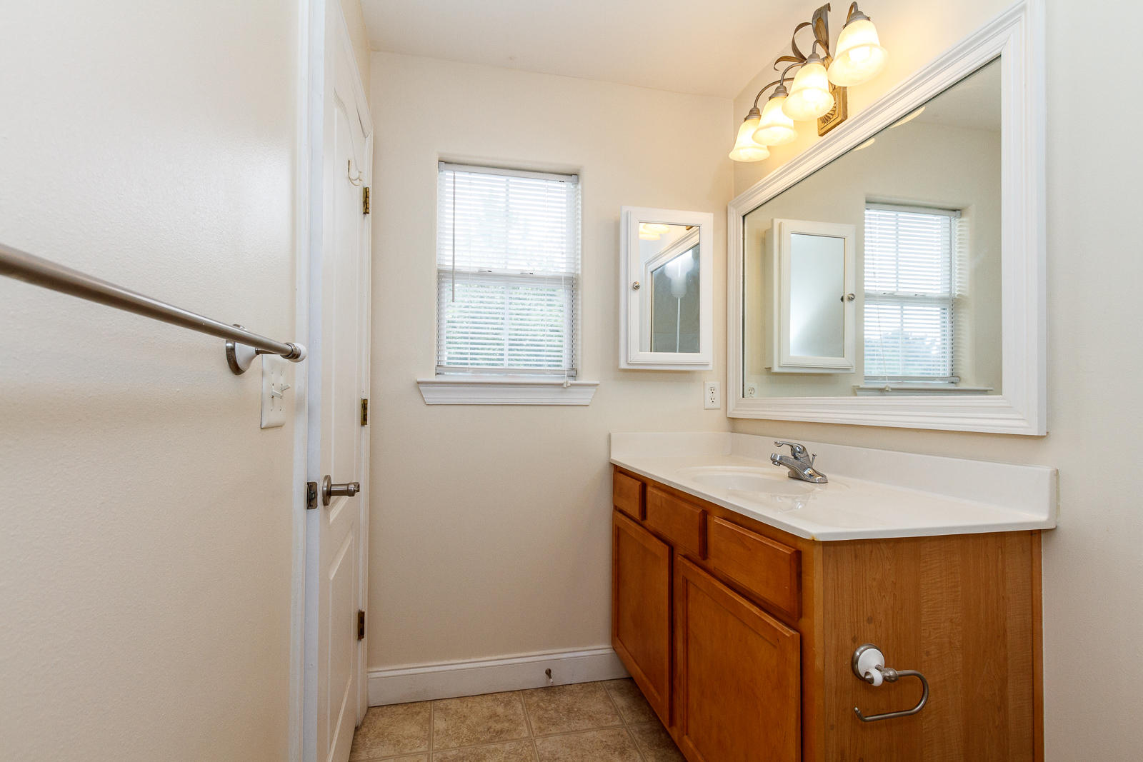 OLD BAY T/H - Residential