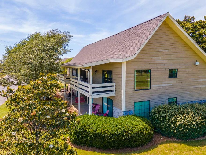 Nestled in the seascape complex, this unit offers gulf and lake views located next to the golf course. It features high ceilings and an open floor plan with tons of natural lightning. The condo offers a washer and dryer inside the unit and a spacious porch for relaxing. The master bedroom features walk in closets, a private bathroom and a separate shower. The seascape complex offers convenience, tranquility and entertainment minutes to all amenities of life.