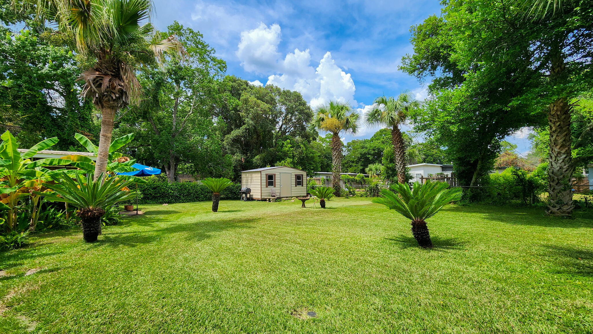 ELLIOTTS POINT 7TH ADDN - Residential