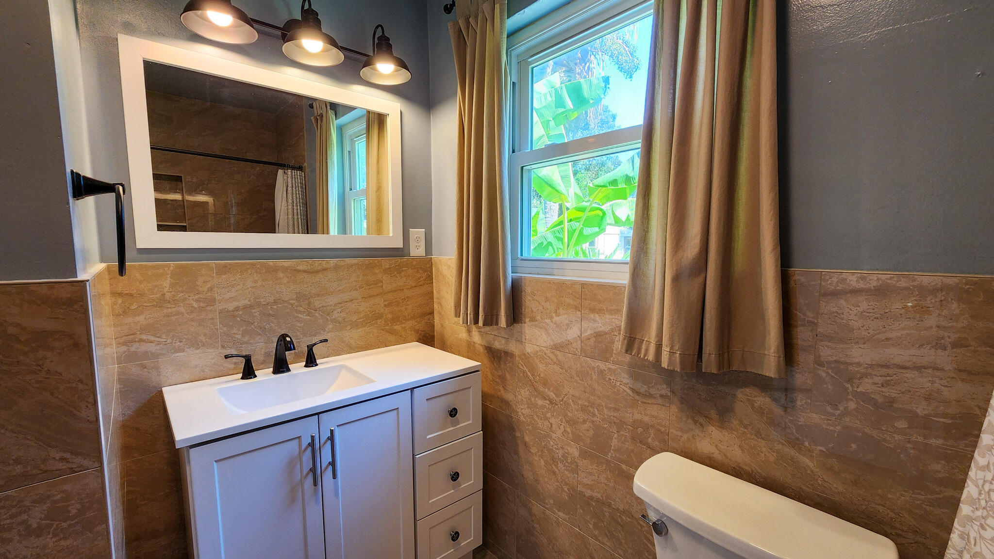 ELLIOTTS POINT 7TH ADDN - Residential