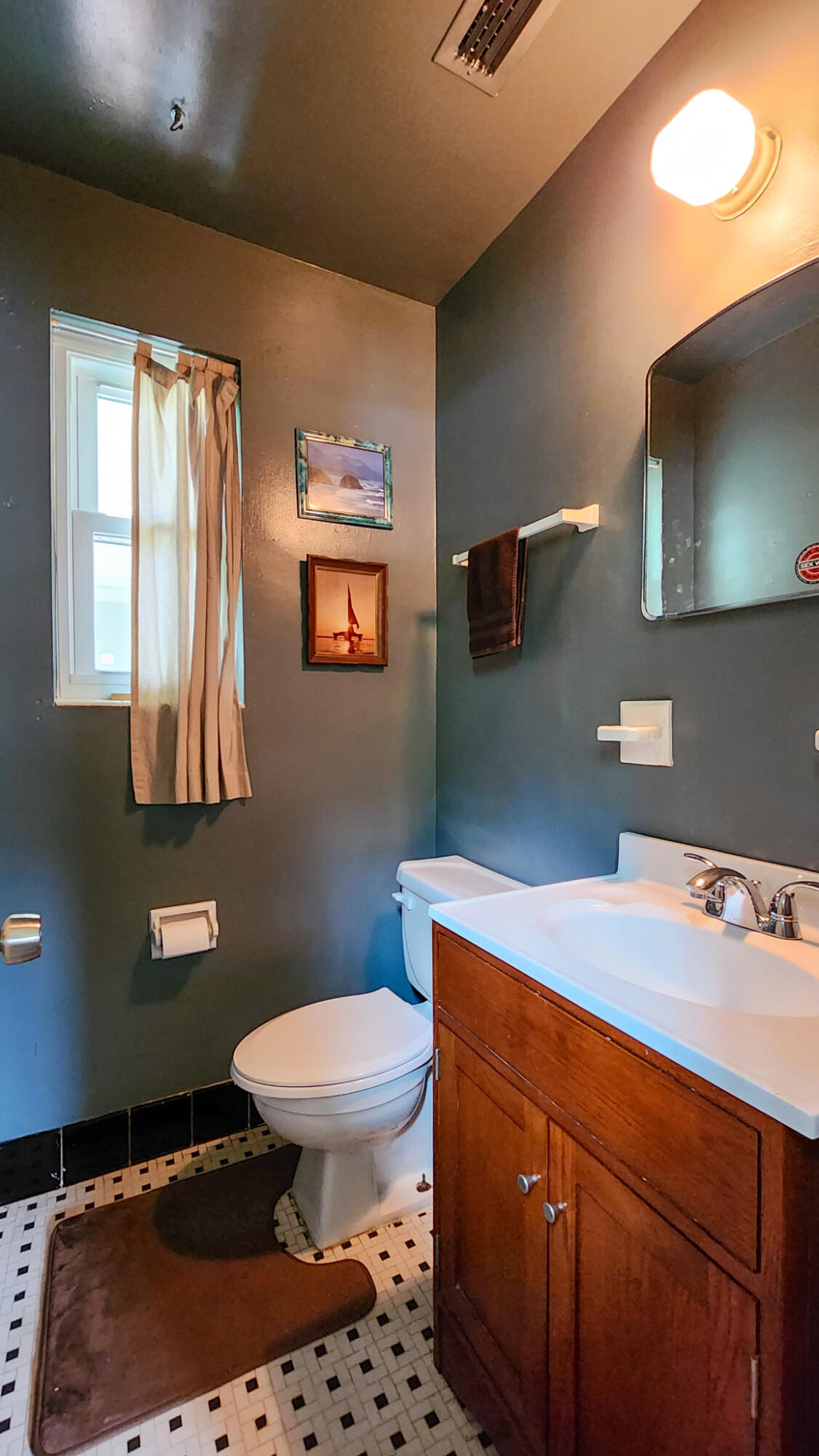 ELLIOTTS POINT 7TH ADDN - Residential