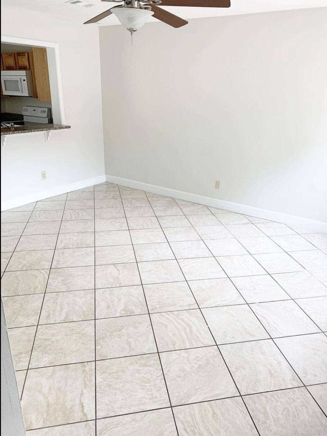 INDIAN HILLS - Residential Lease