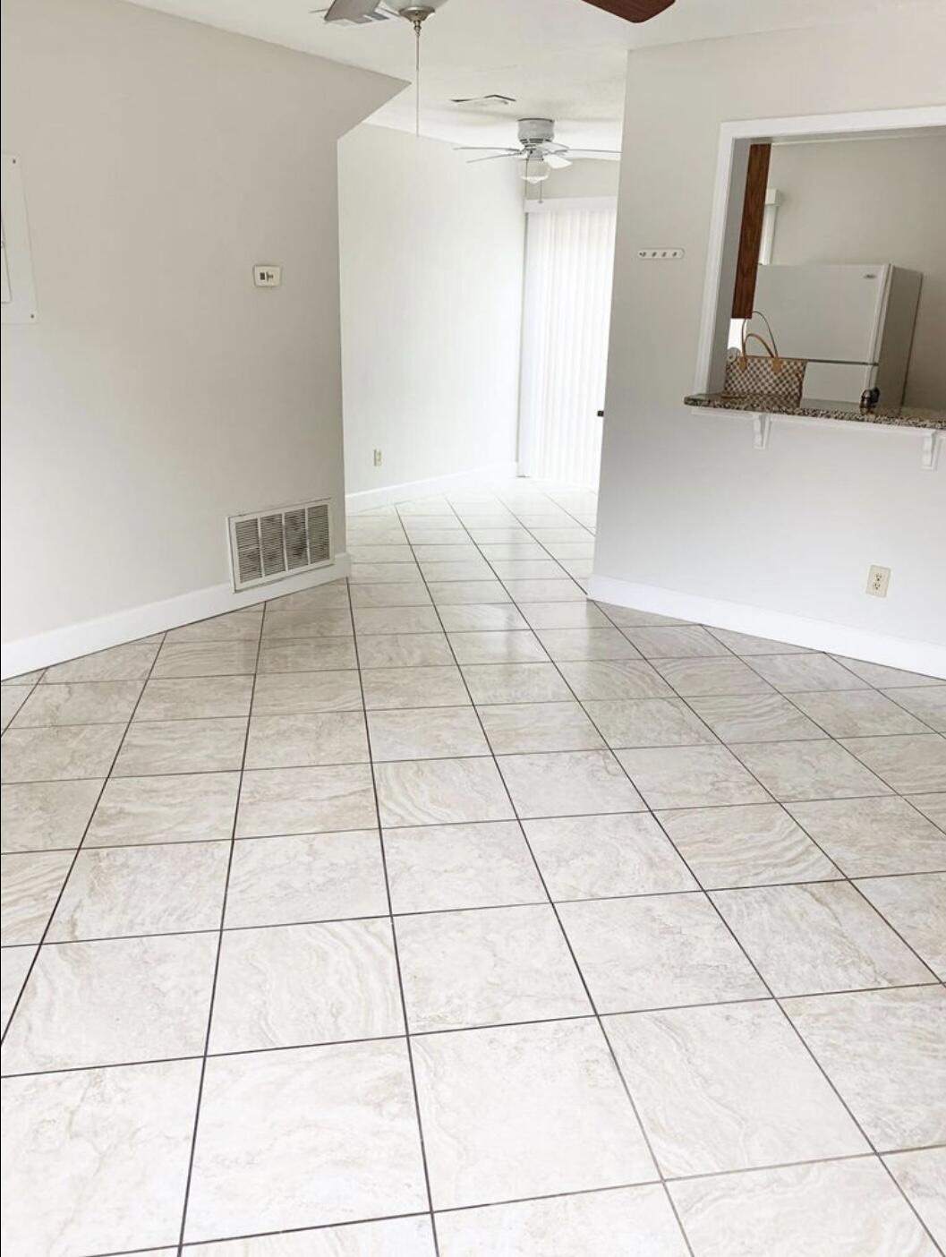 INDIAN HILLS - Residential Lease