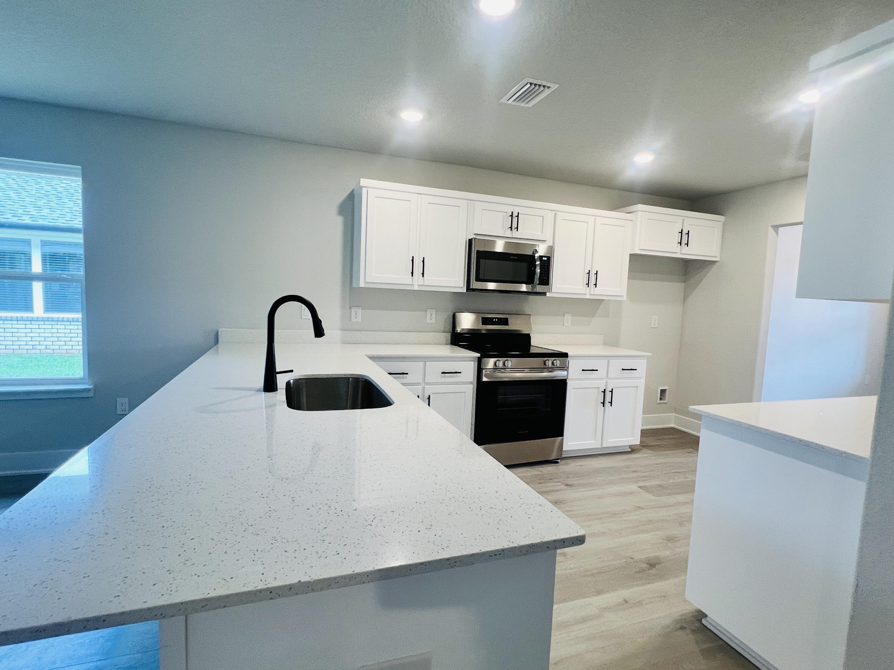 HIDDEN PINES PH 1 - Residential