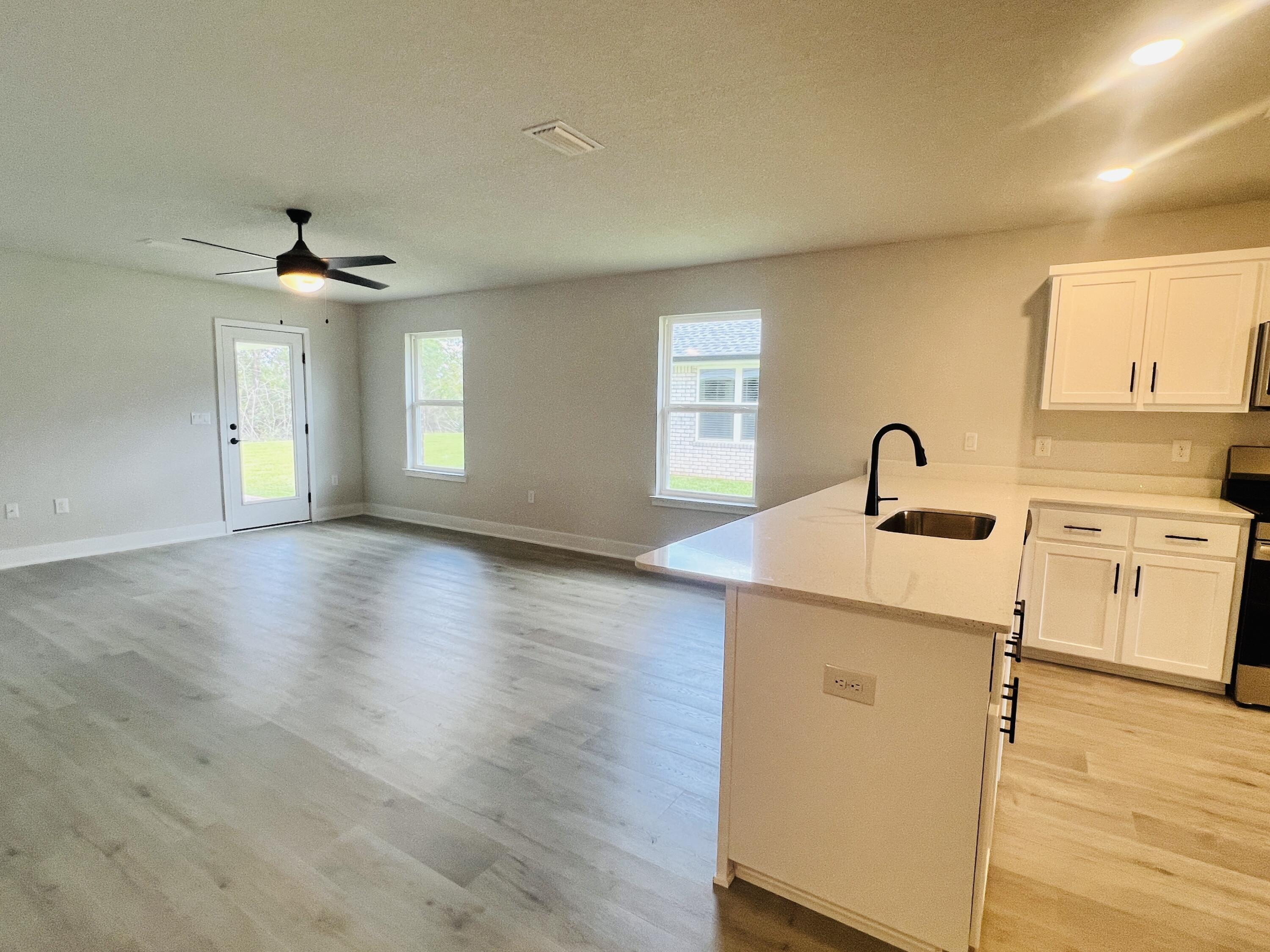 HIDDEN PINES PH 1 - Residential