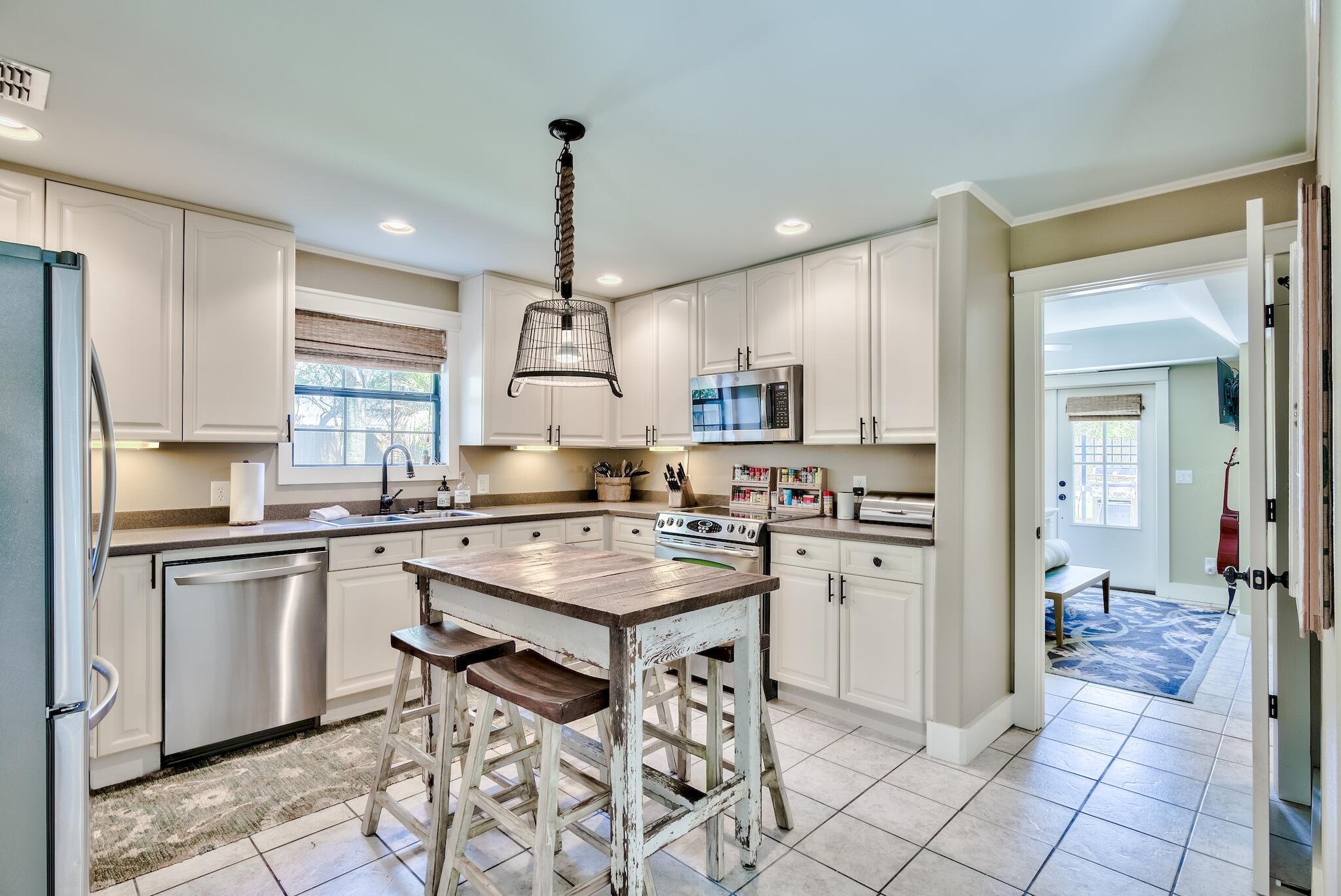 EASTERN LAKE ESTATES - Residential