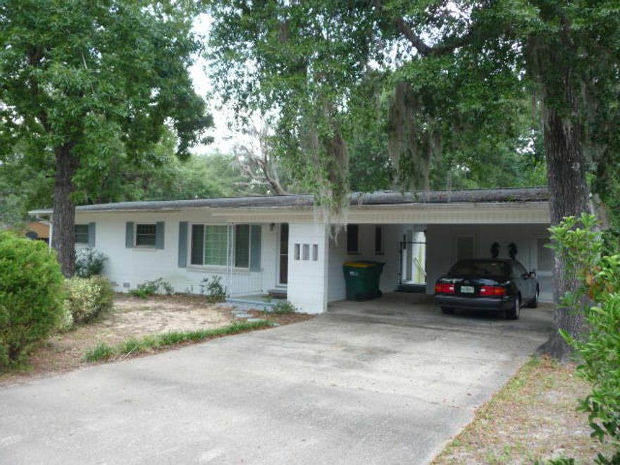$10,000 price reduction!!! Comfortable 3 bedroom/2 bath ranch style home in central Niceville. Close to everything: Eglin Air Force Base (the area's largest employer), shopping, medical, recreation, schools and Destin's world class beaches on the Emerald Coast. Large corner lot provides flexibility of use. Larger living area. Large carport with attached utility and storage room. Yard is mostly fenced - easily closed in for pet control and safe child play. A smart buy for investment or owner occupant. Take a look today!!