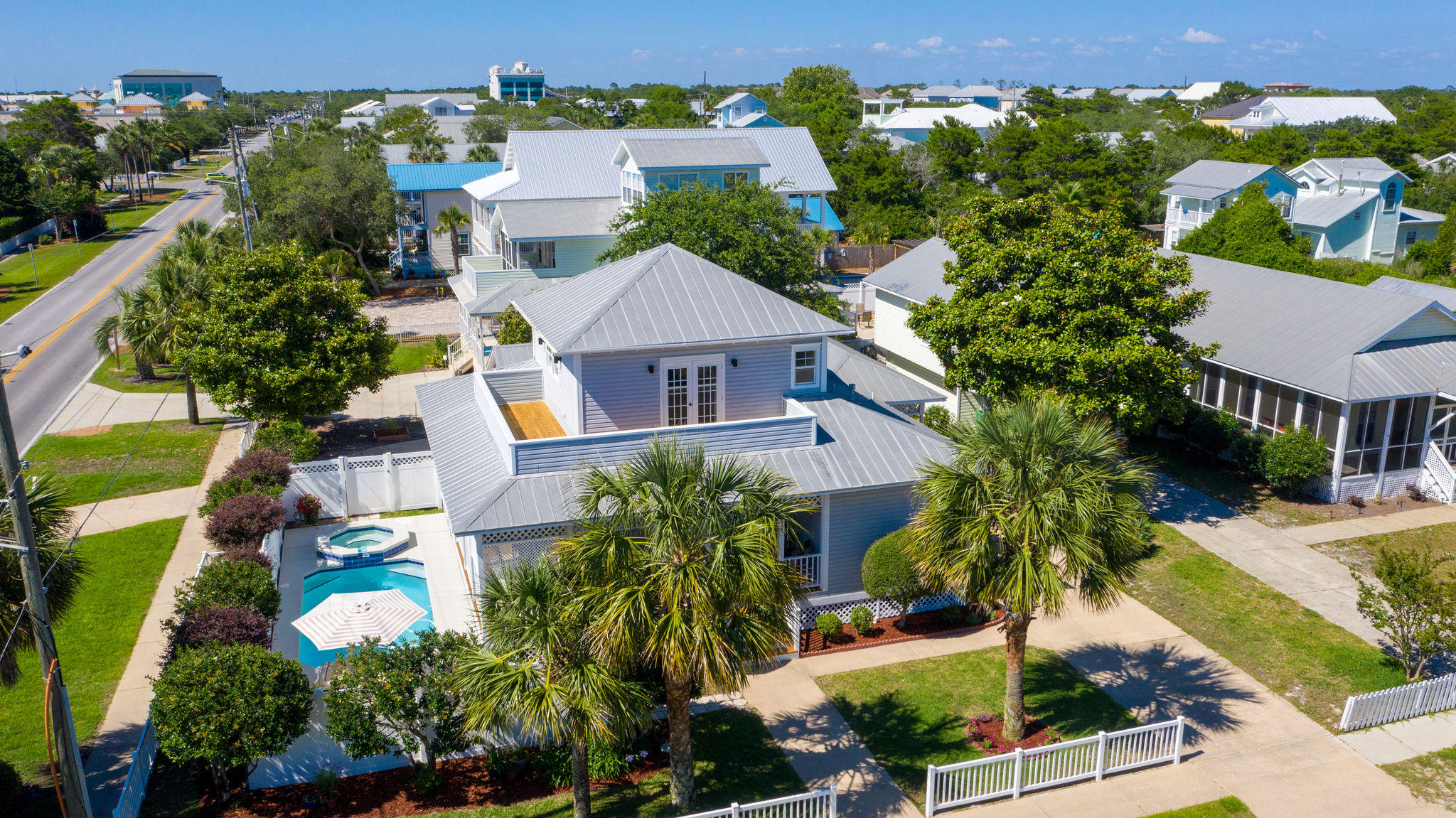 CRYSTAL BEACH - Residential