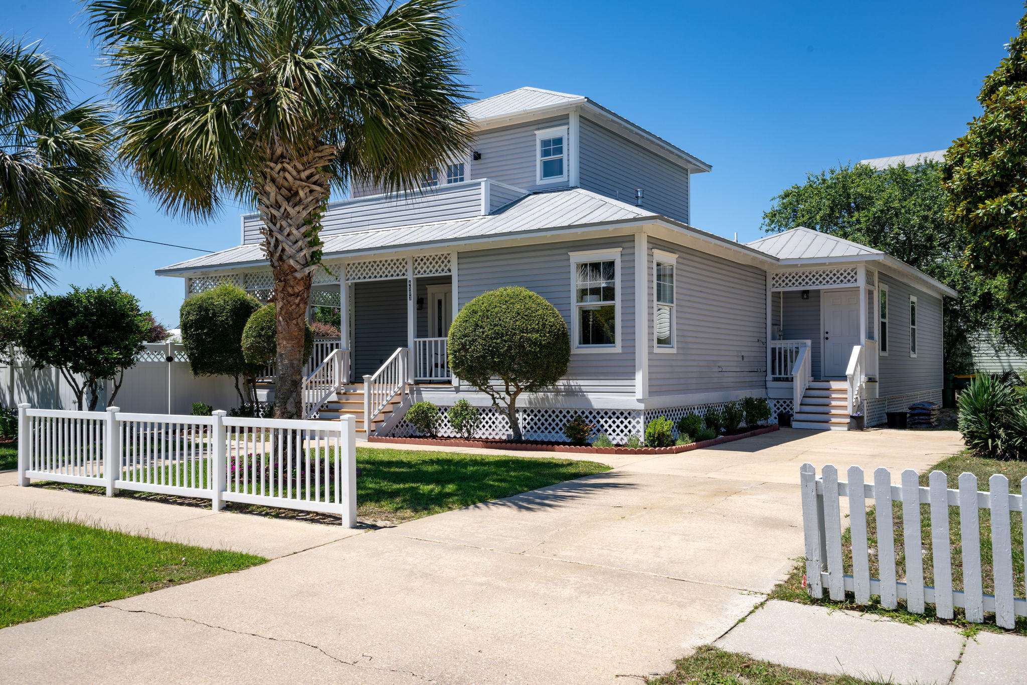 CRYSTAL BEACH - Residential