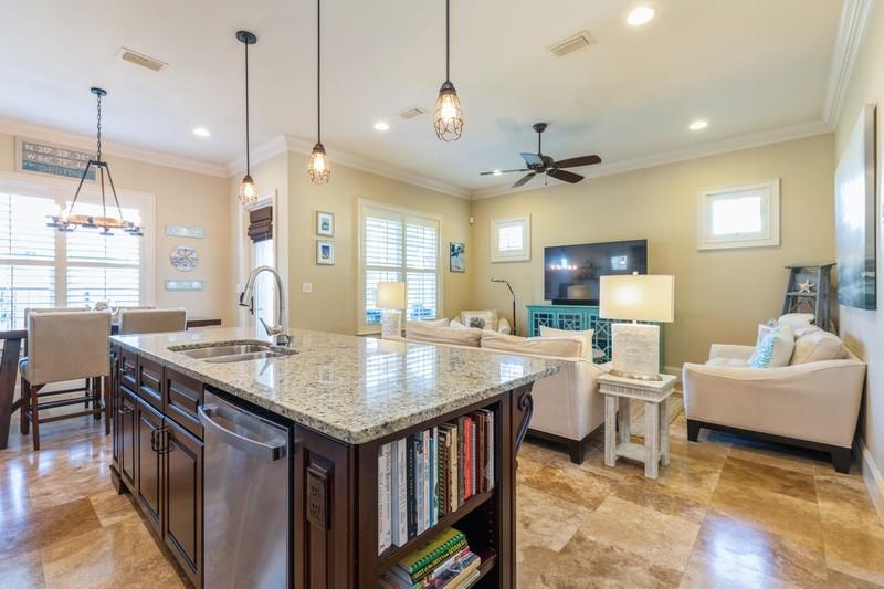 VILLA LAGO - Residential