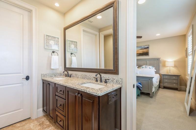 VILLA LAGO - Residential