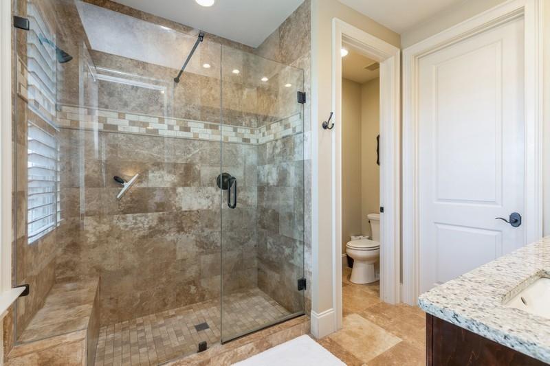 VILLA LAGO - Residential