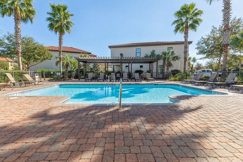 VILLA LAGO - Residential