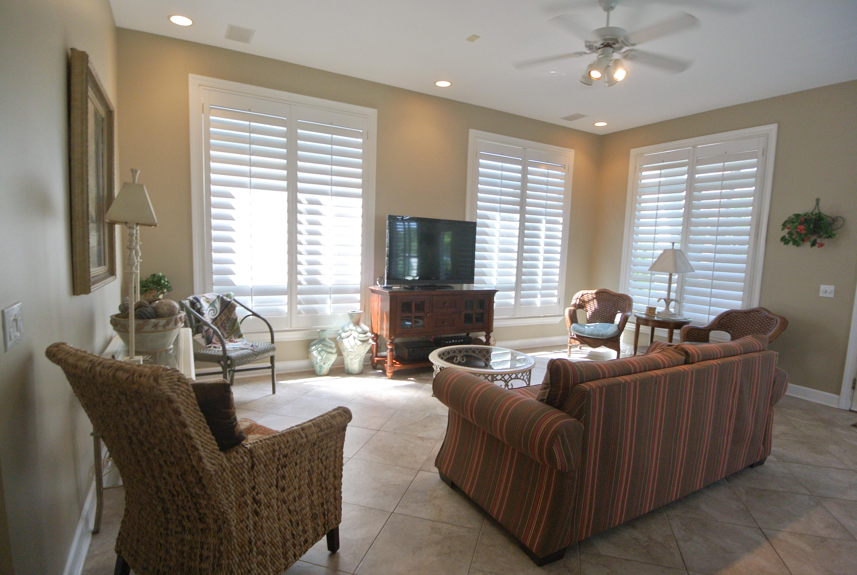 MARAVILLA COTTAGES - Residential