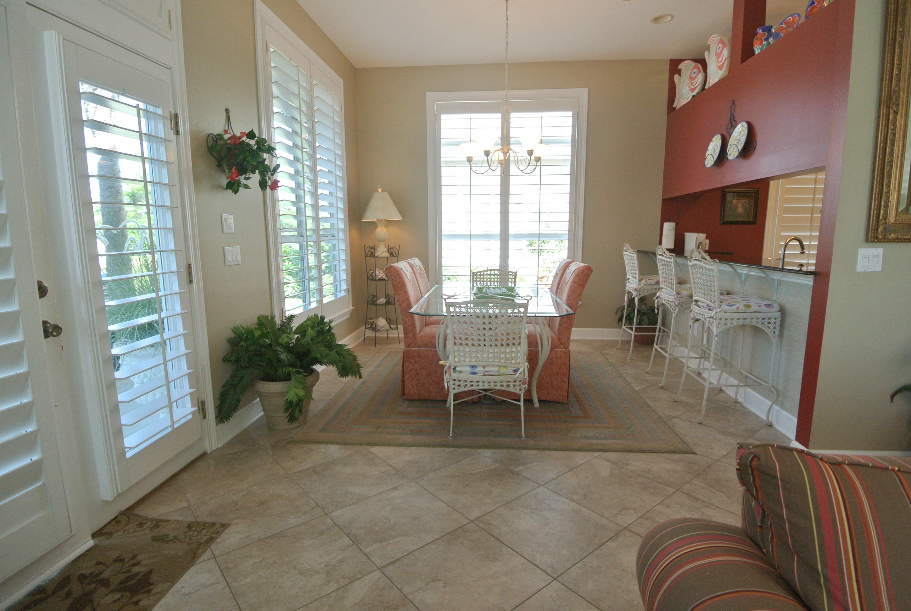 MARAVILLA COTTAGES - Residential