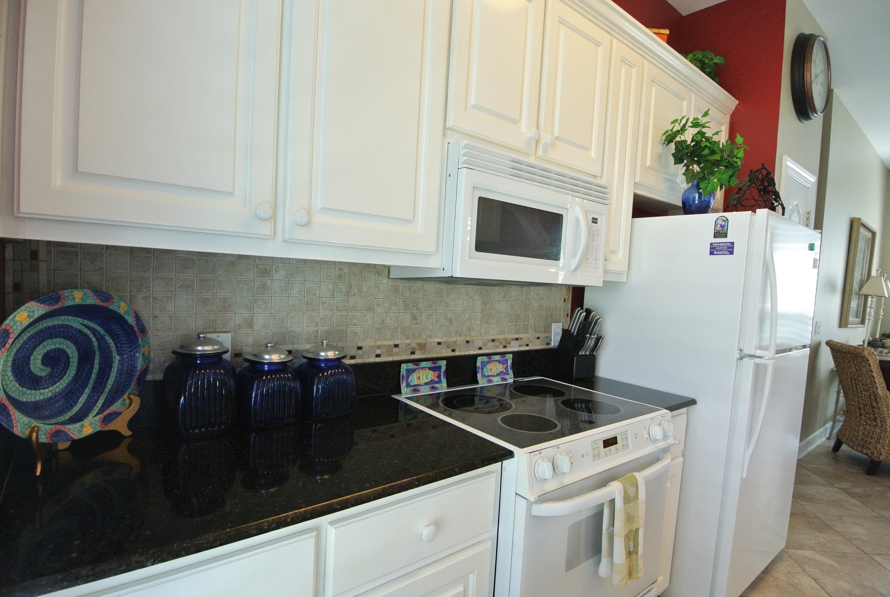 MARAVILLA COTTAGES - Residential