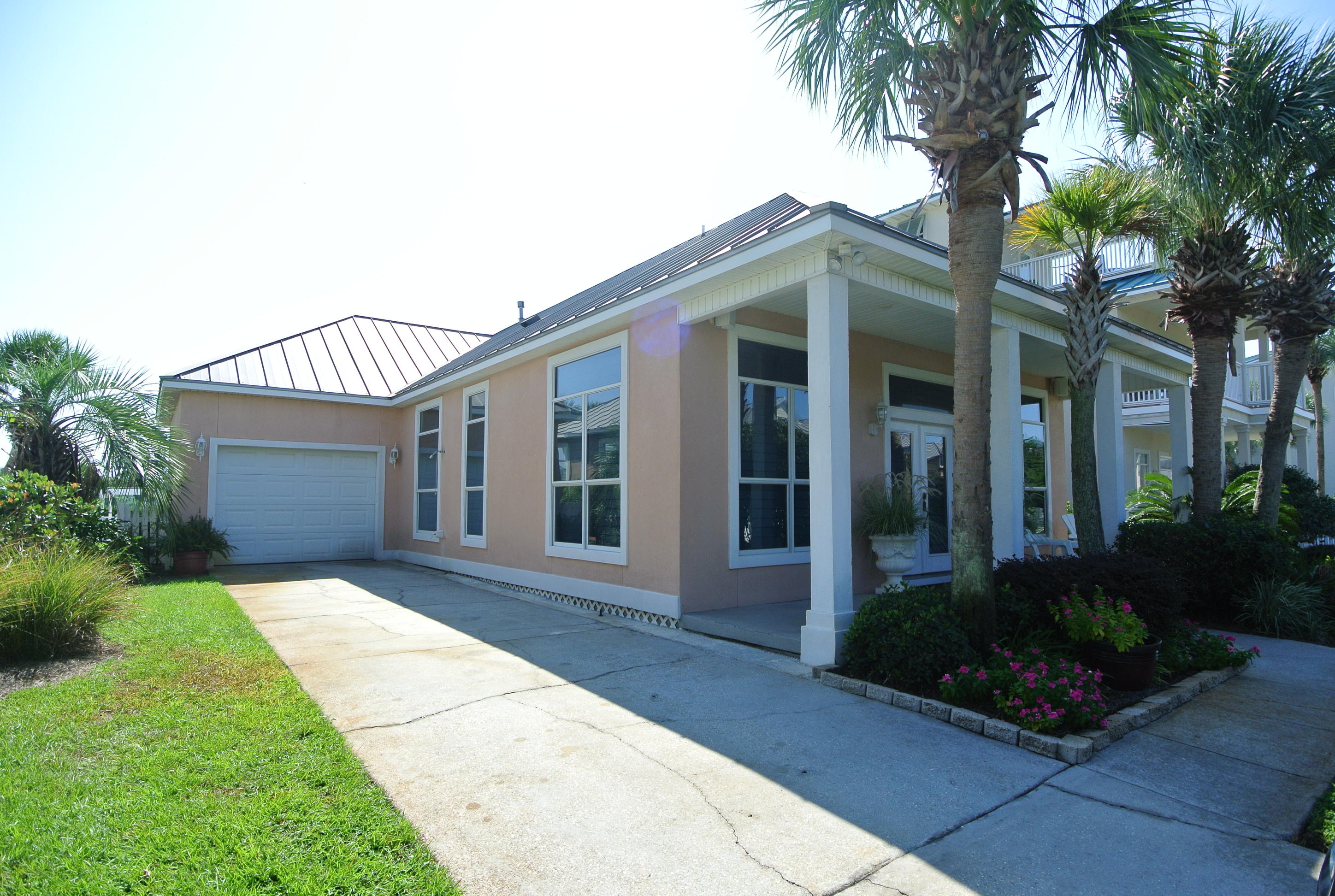 MARAVILLA COTTAGES - Residential