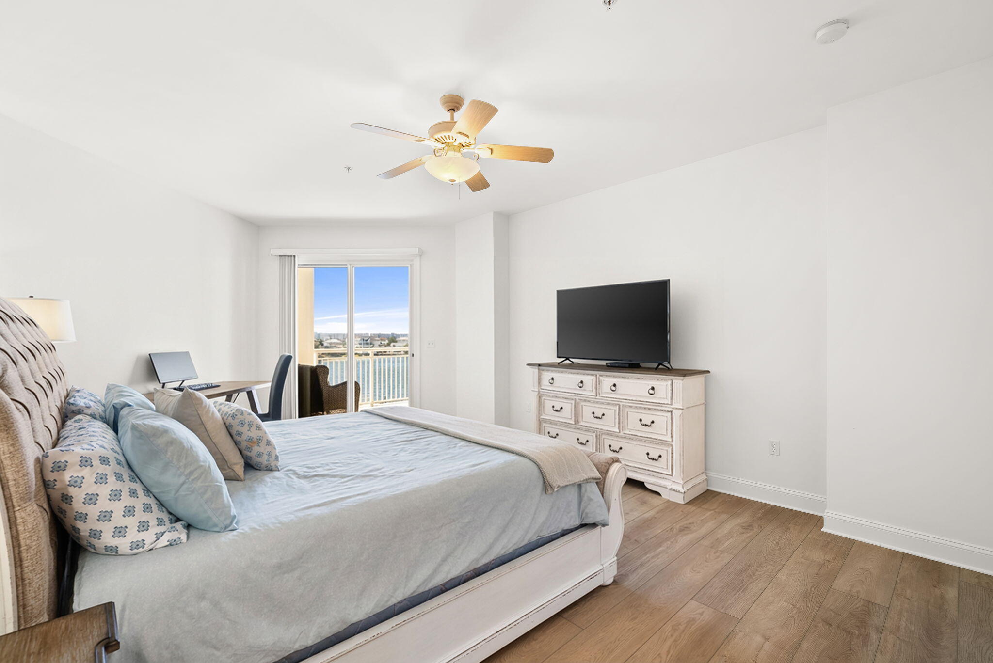 GRAND HARBOR - Residential