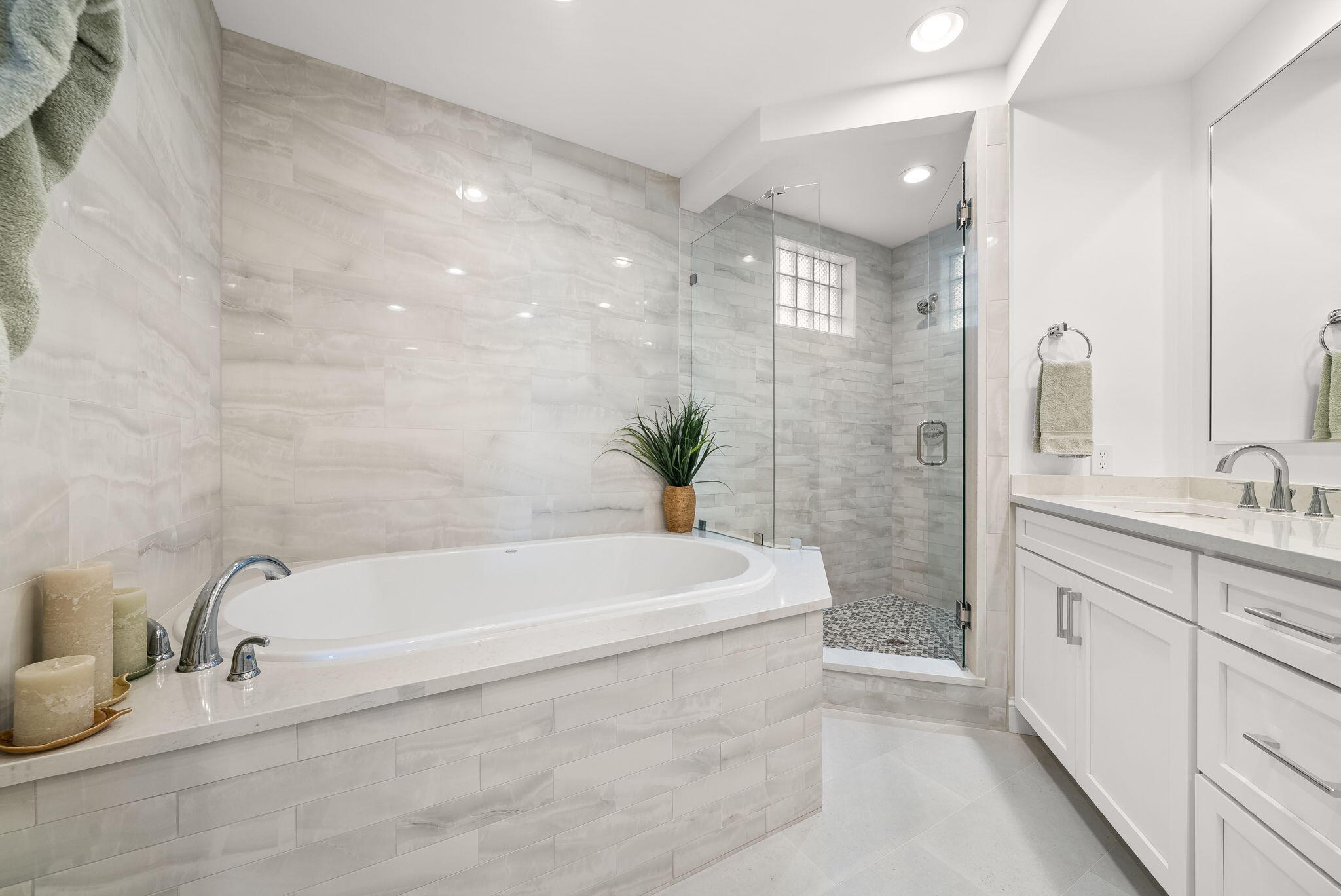 GRAND HARBOR - Residential