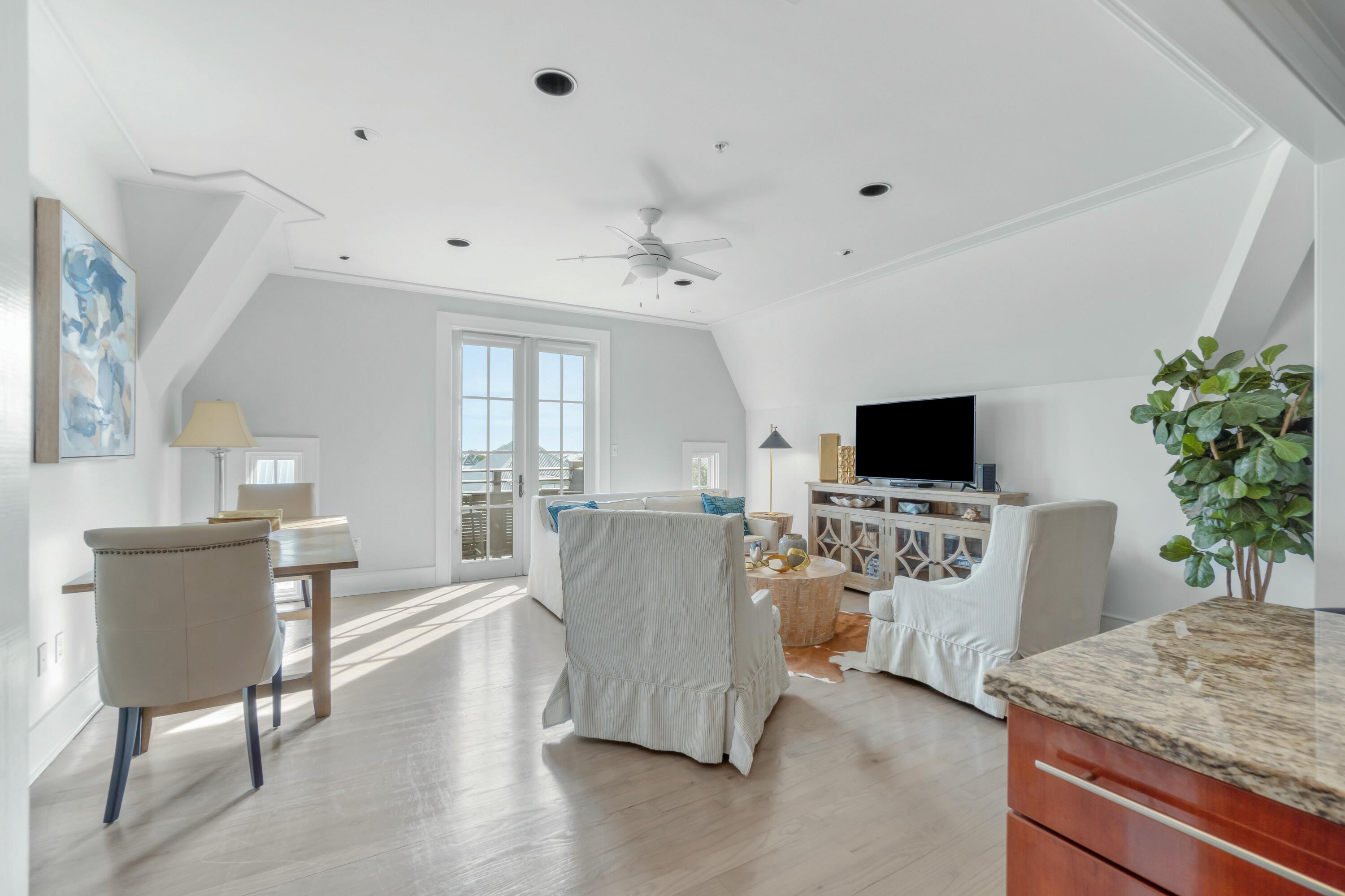 ROSEMARY BEACH THE MERCADO - Residential