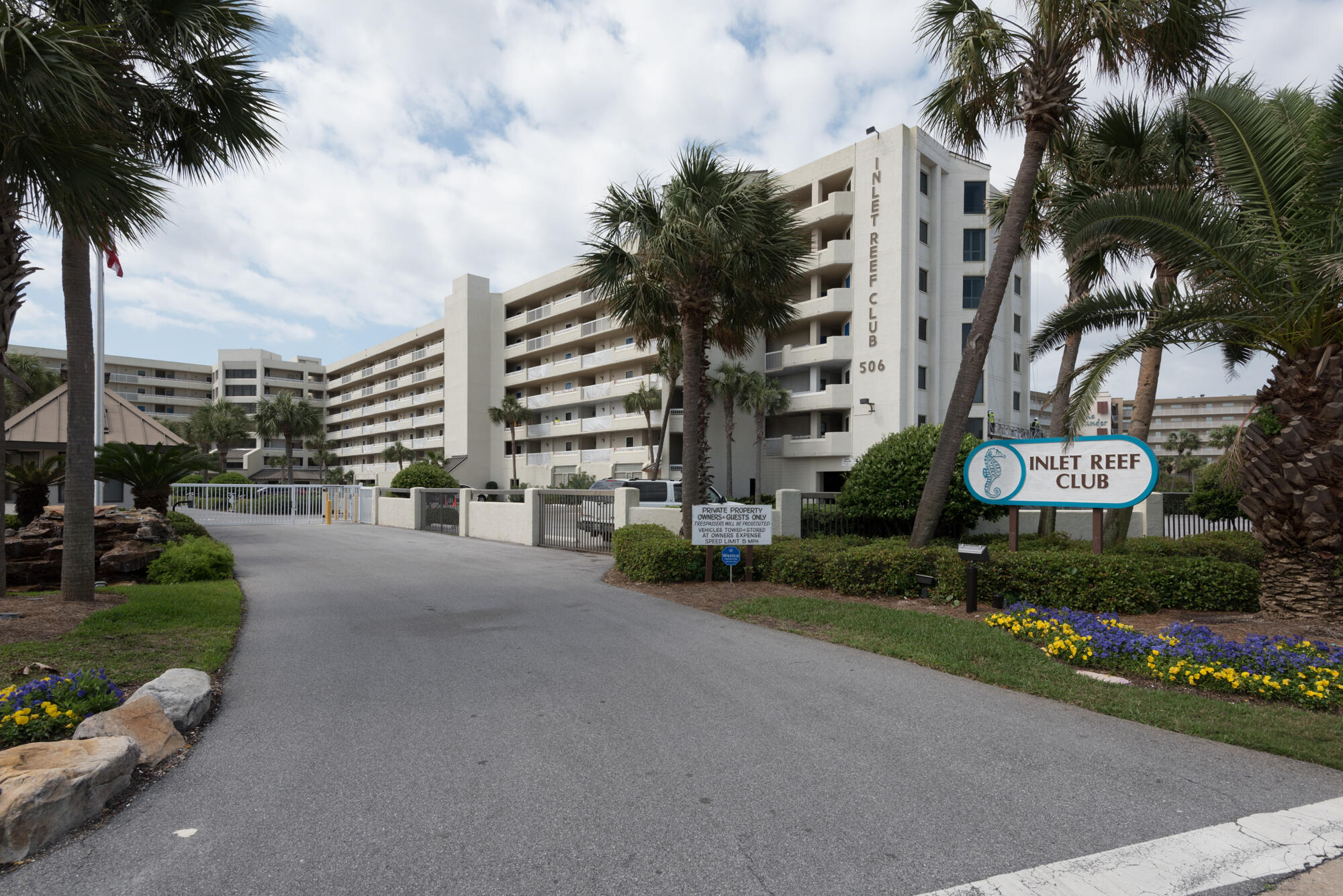 INLET REEF CLUB CONDO - Residential