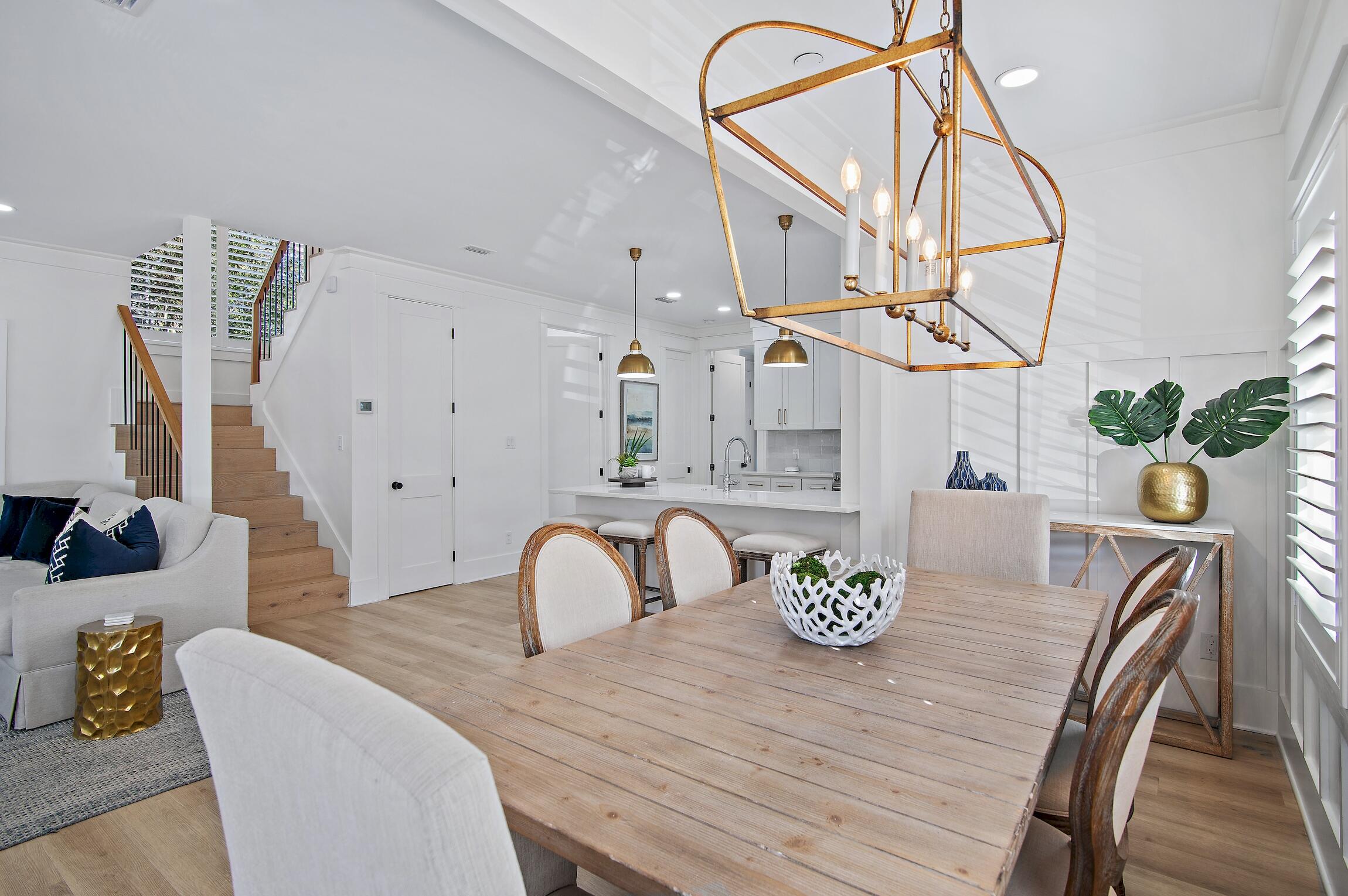 SUNRISE BEACH - Residential