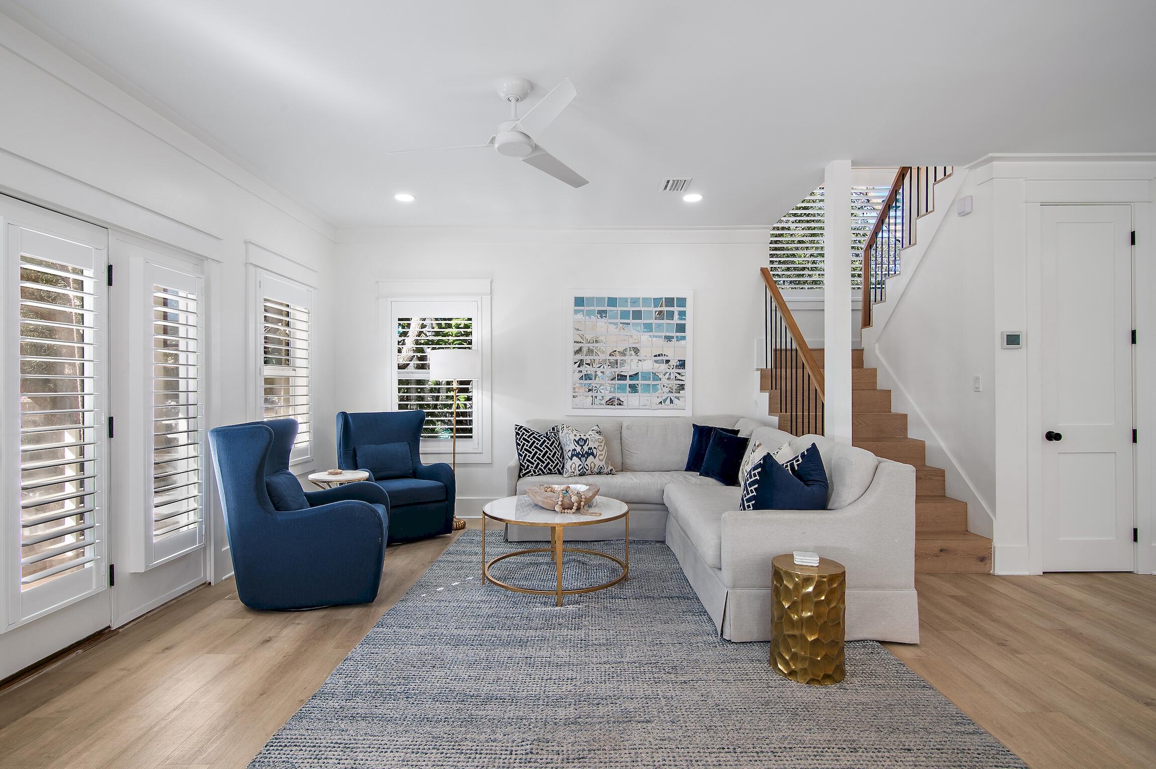SUNRISE BEACH - Residential