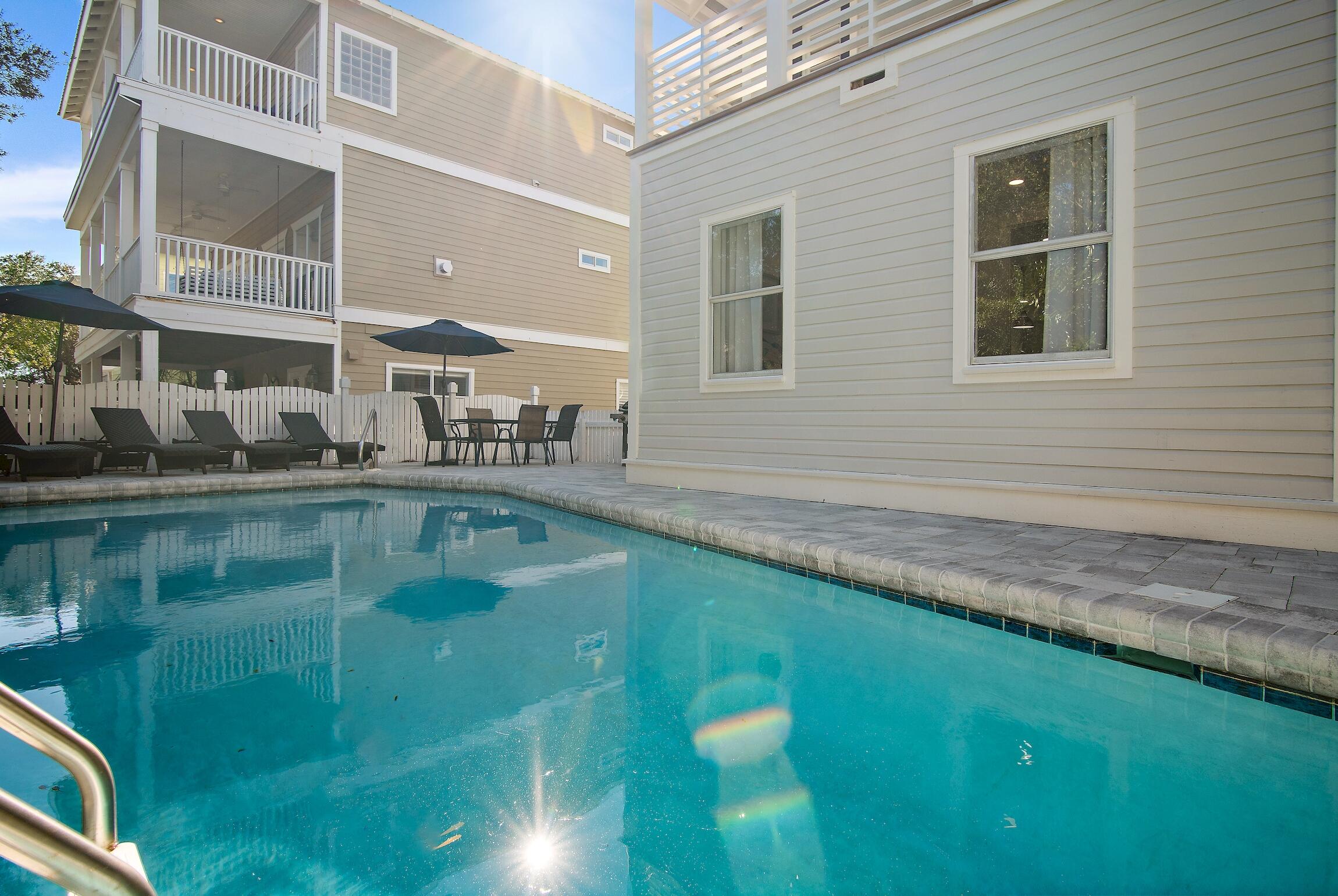 SUNRISE BEACH - Residential