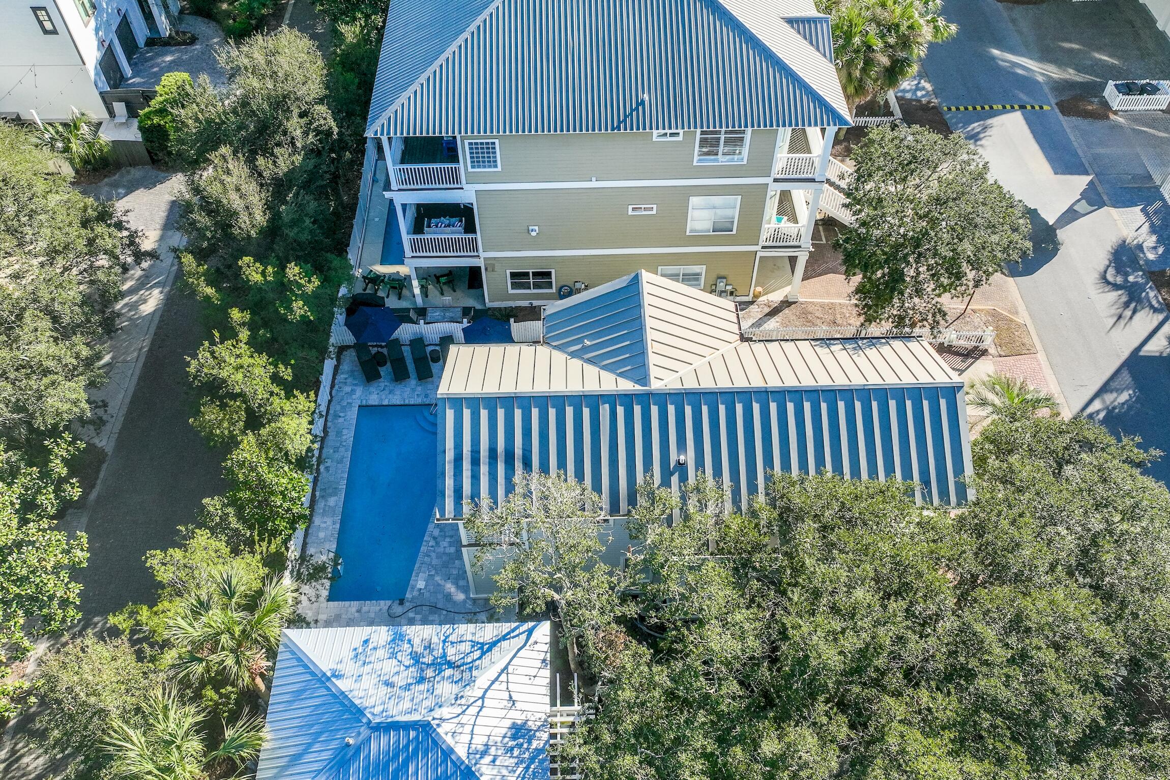 SUNRISE BEACH - Residential