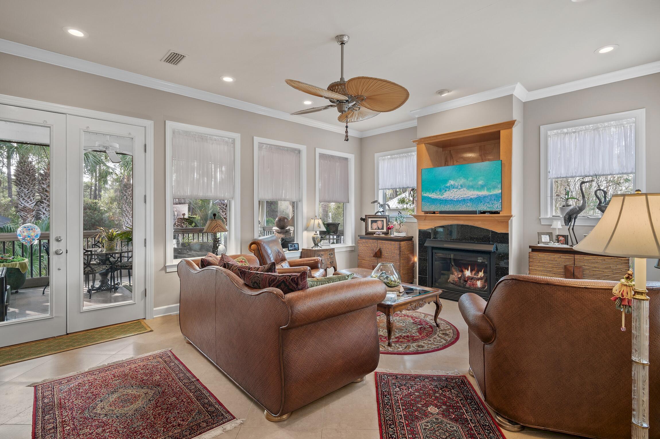 SEA DUNES - Residential