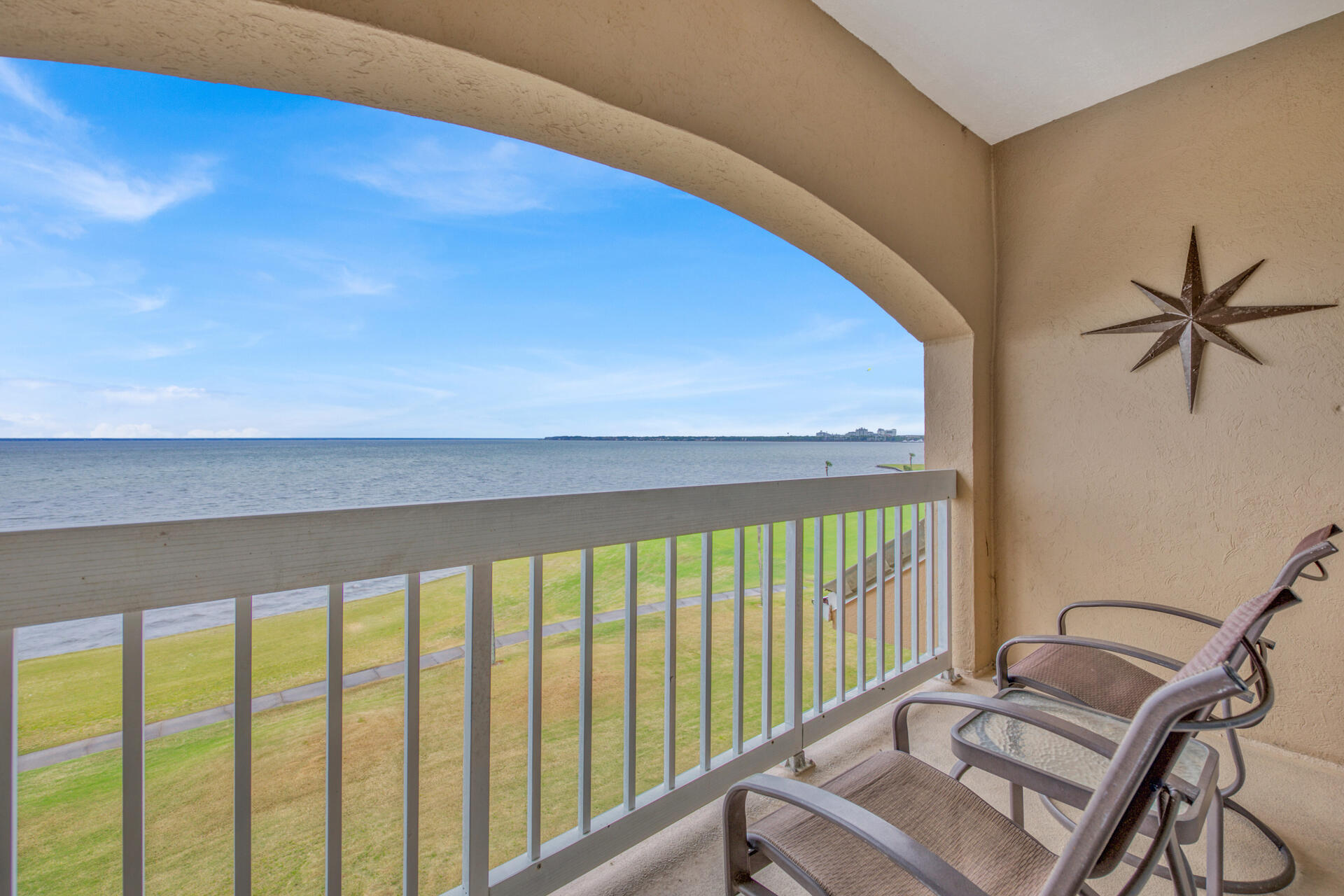 PLAYERS CLUB ON THE BAY at Sandestin - Residential