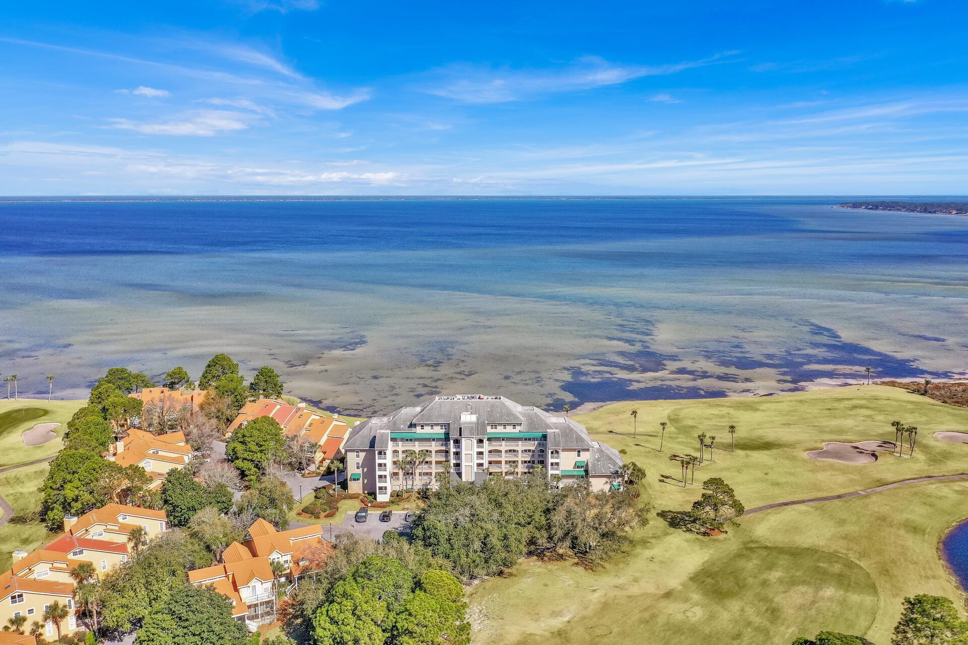PLAYERS CLUB ON THE BAY at Sandestin - Residential