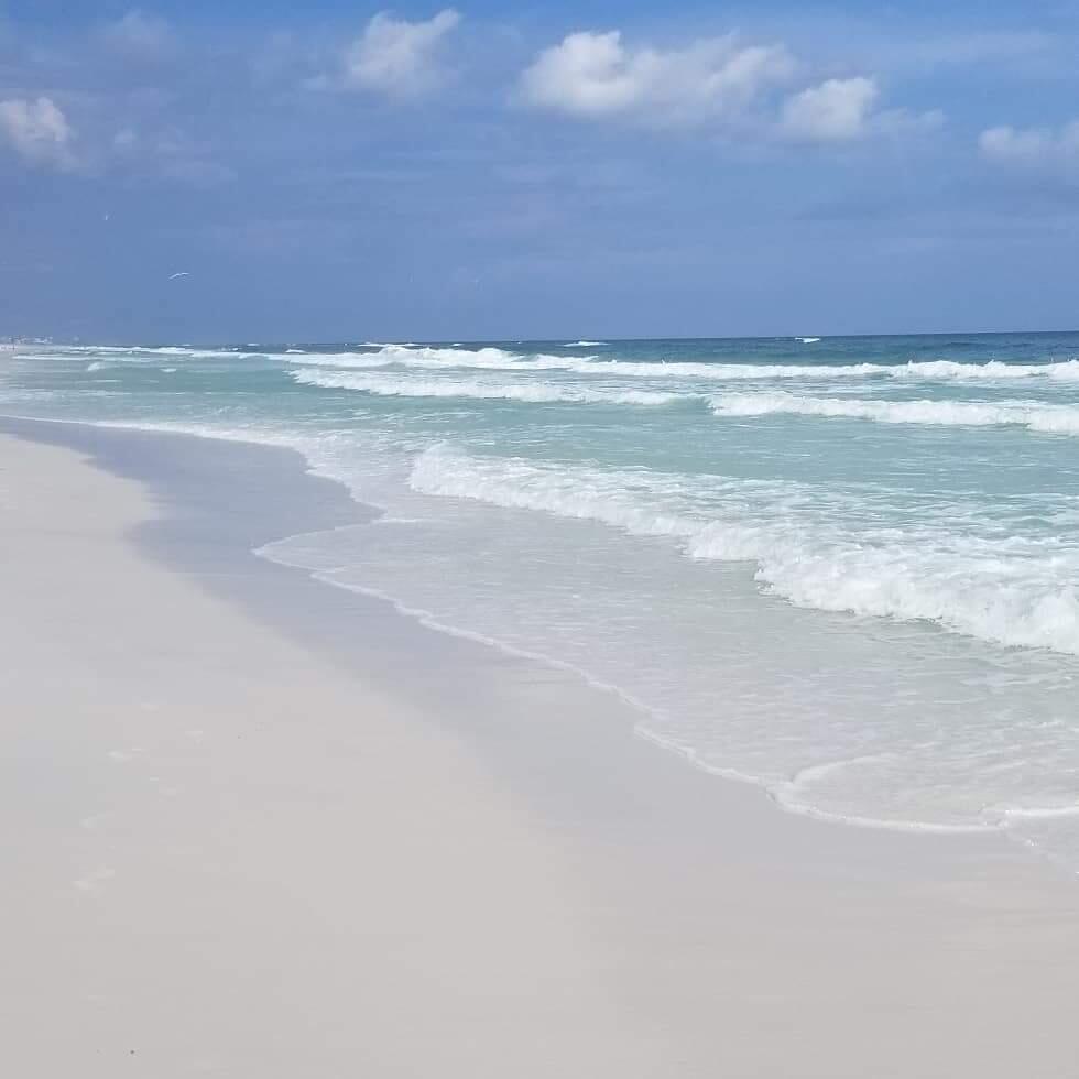 PLAYERS CLUB ON THE BAY at Sandestin - Residential
