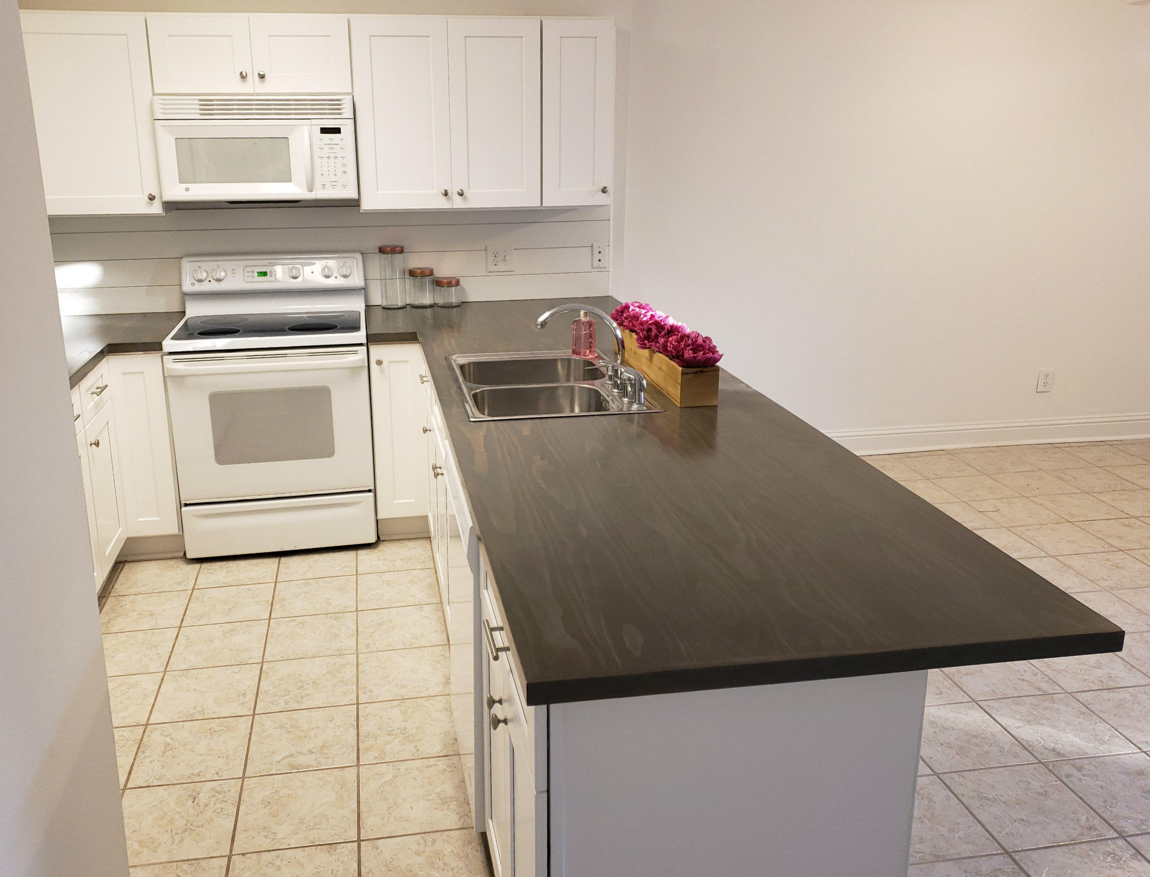 ISLAND HOME CONDO - Residential