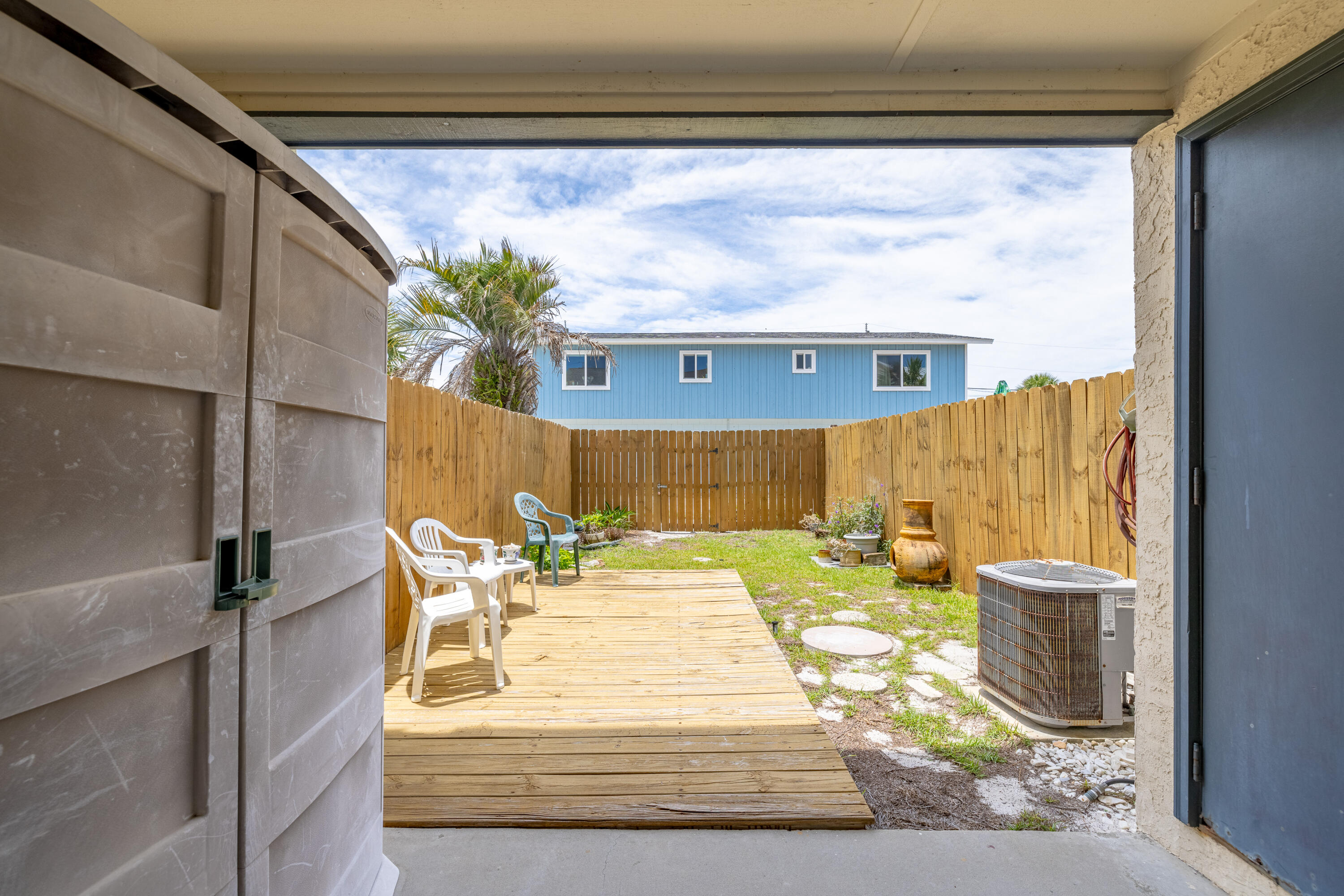 TREASURE ISLAND - Residential