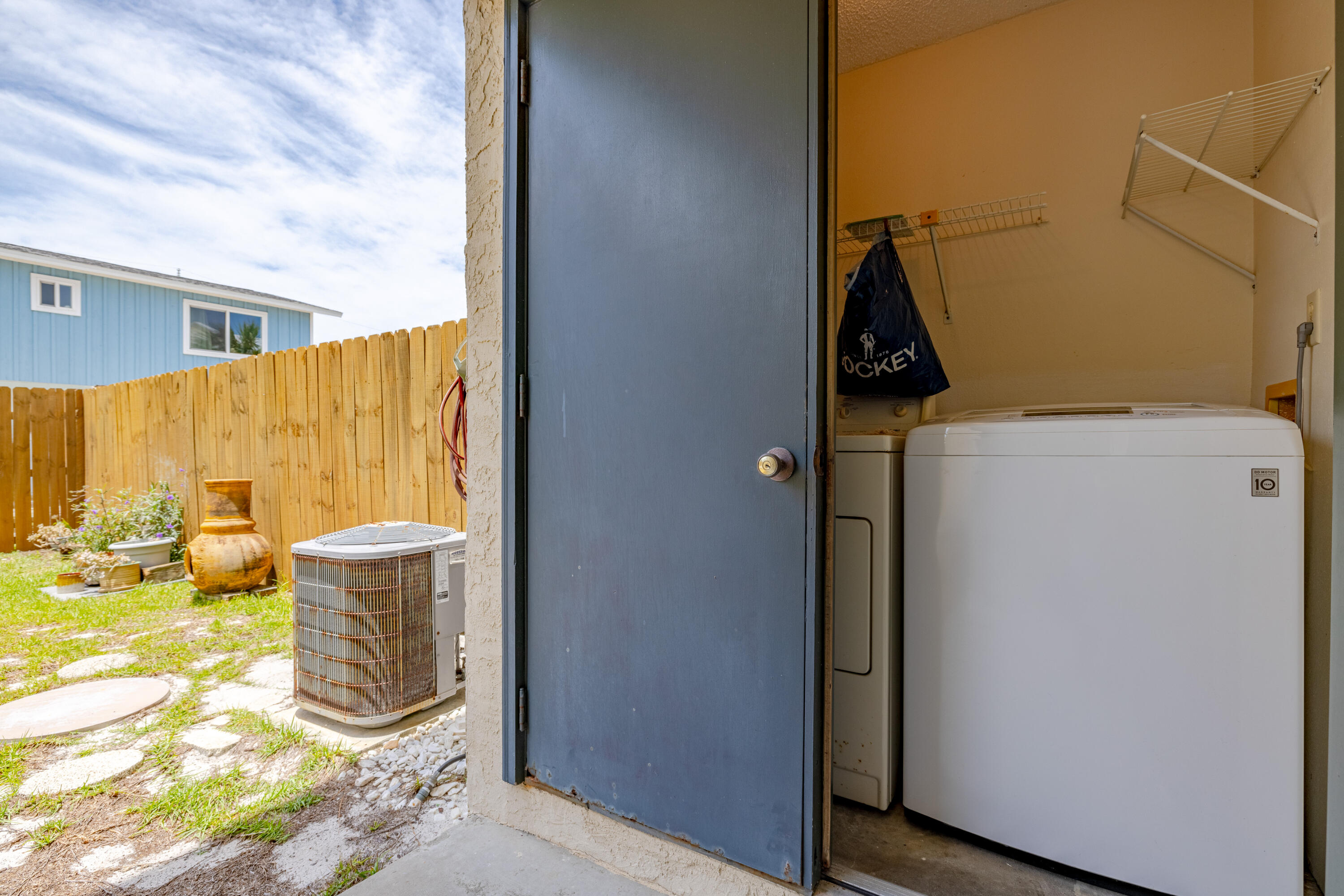 TREASURE ISLAND - Residential